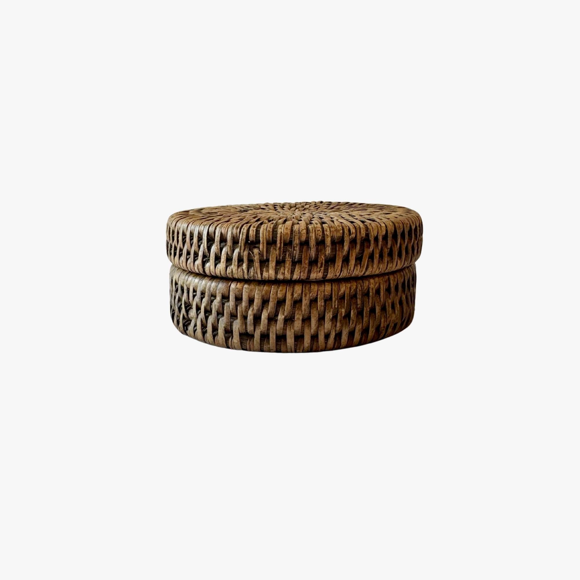 Alçak Rattan Kül Tablası