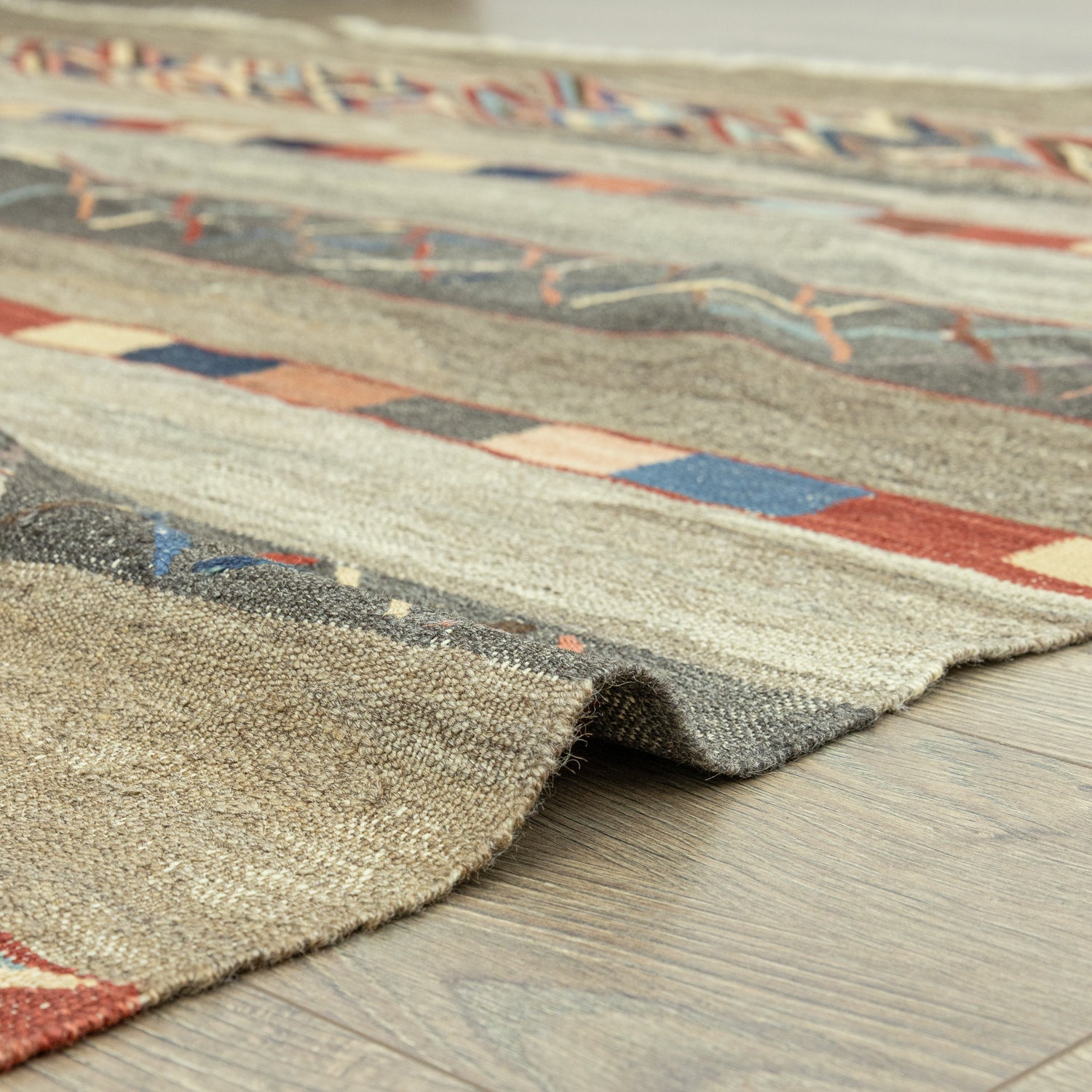 Almila Modern Tasarımlı Kilim 175x236 Cm