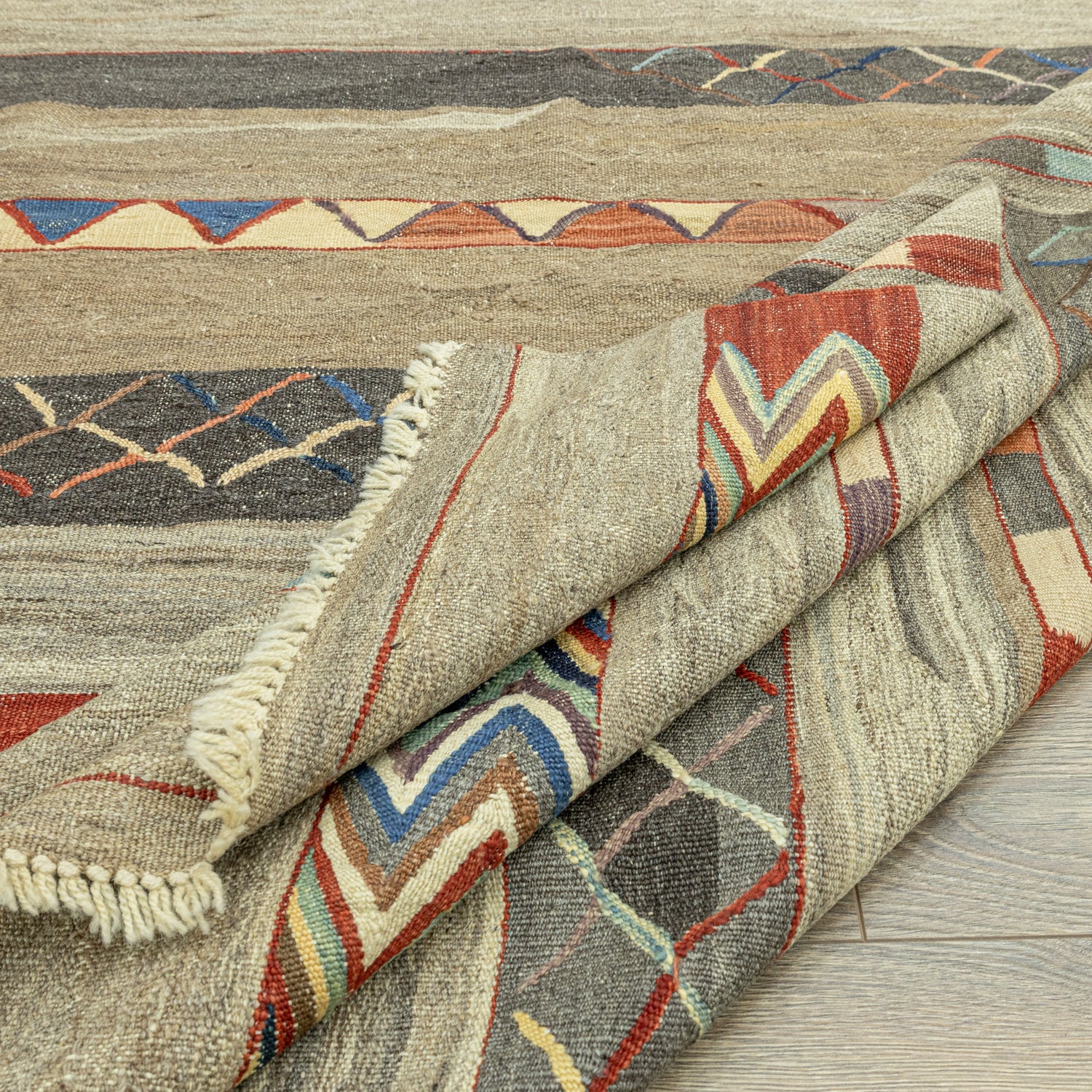 Almila Modern Tasarımlı Kilim 175x236 Cm