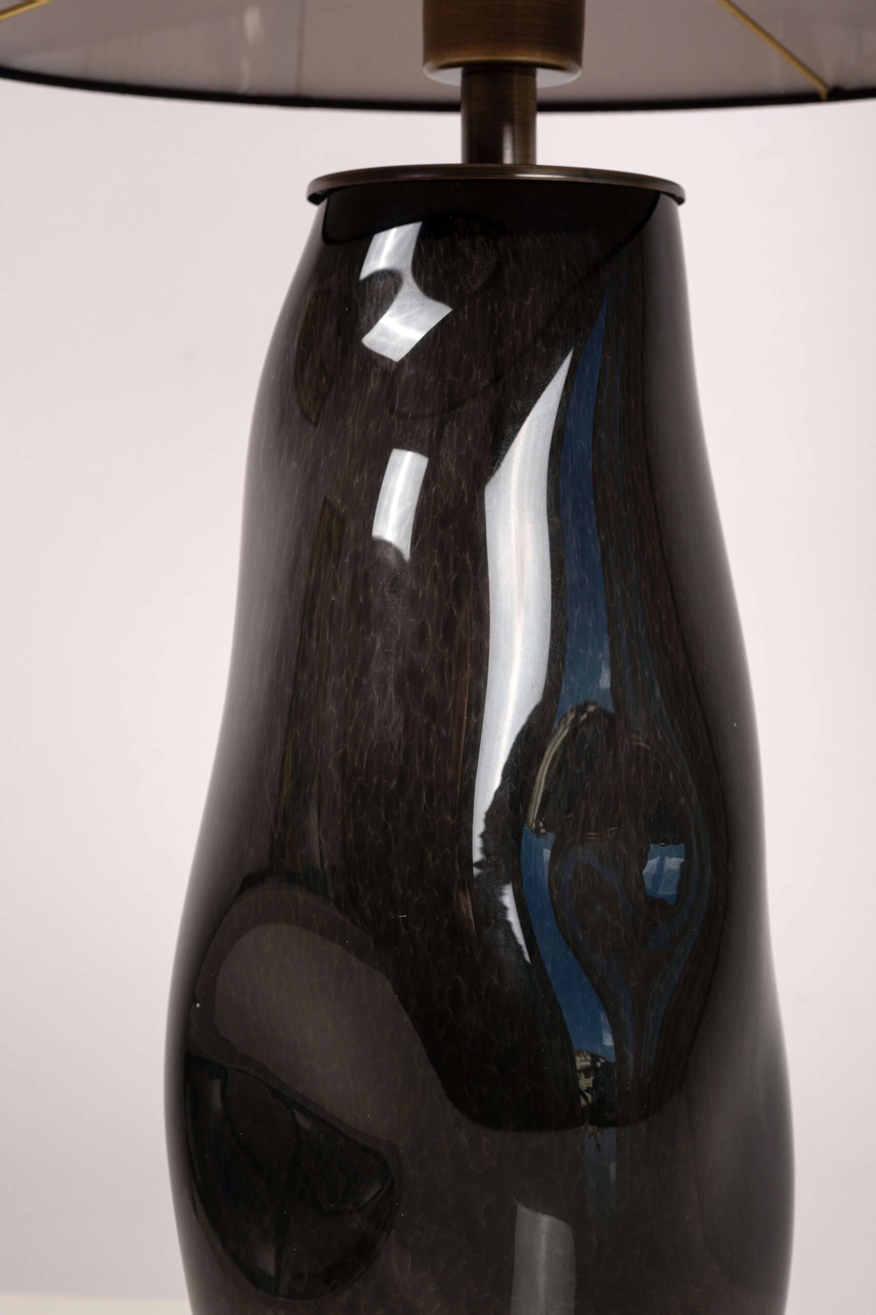 Amorf Peri Füme Abajur