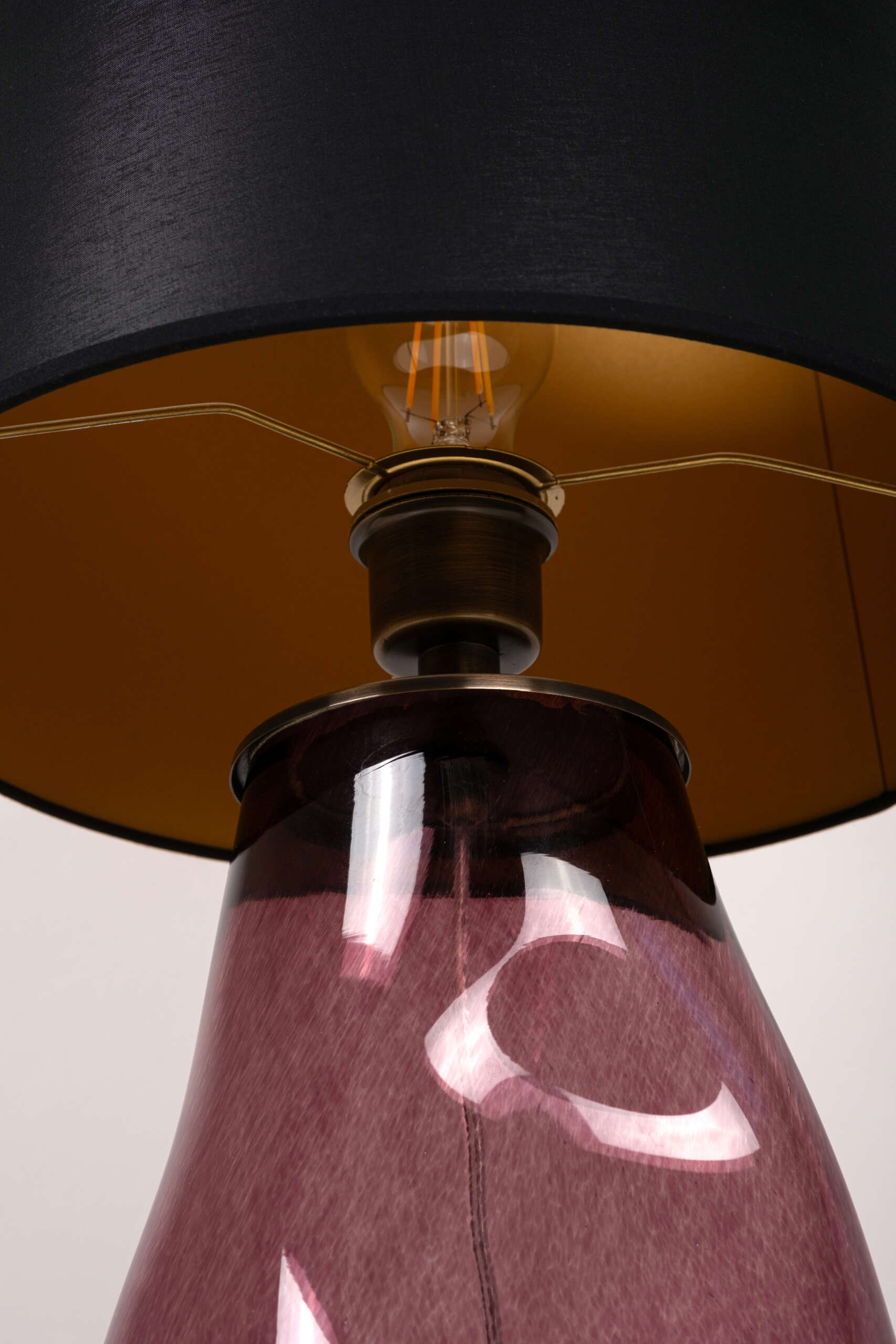 Amorf Peri Mor Abajur