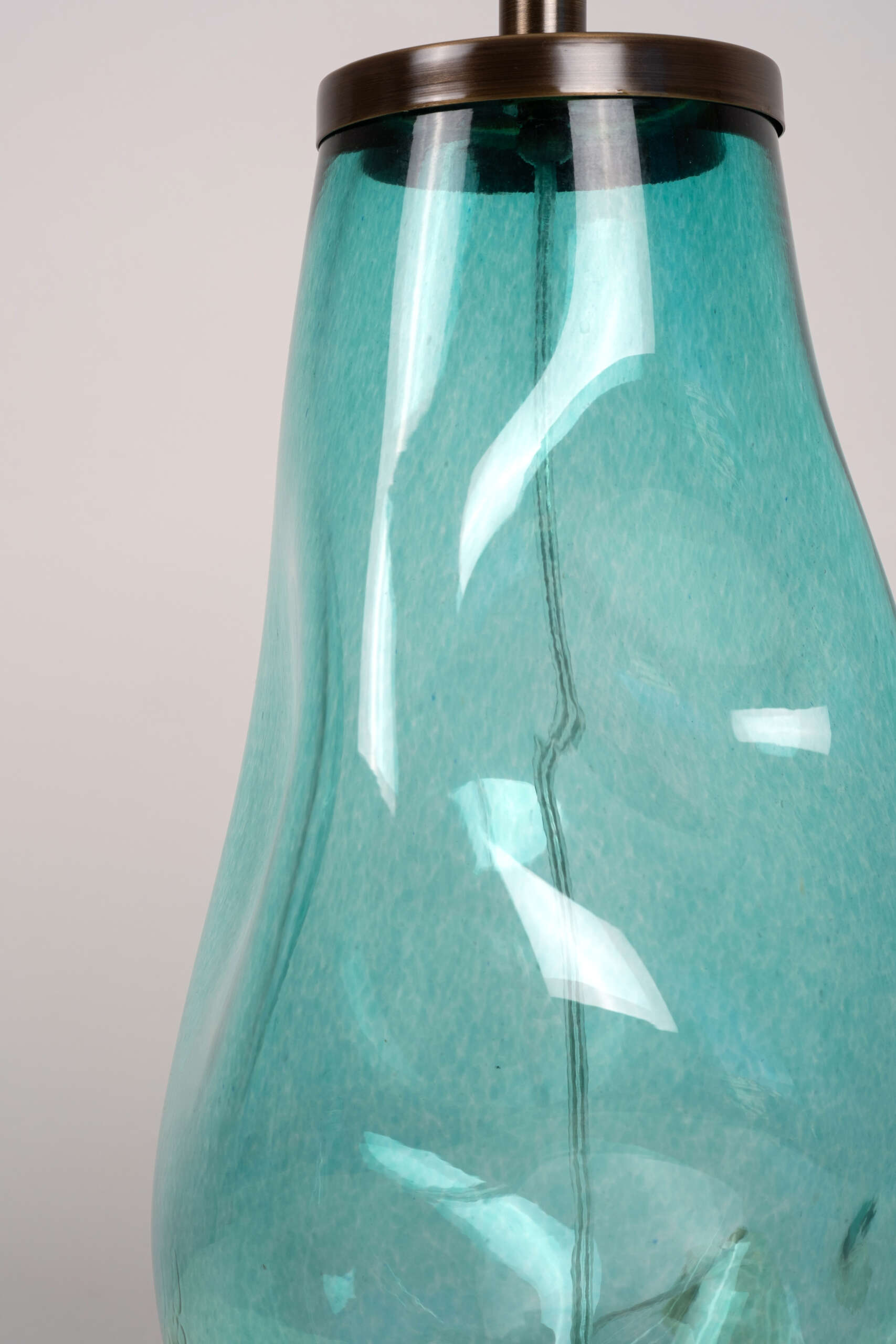 Amorf Peri Yeşil Abajur