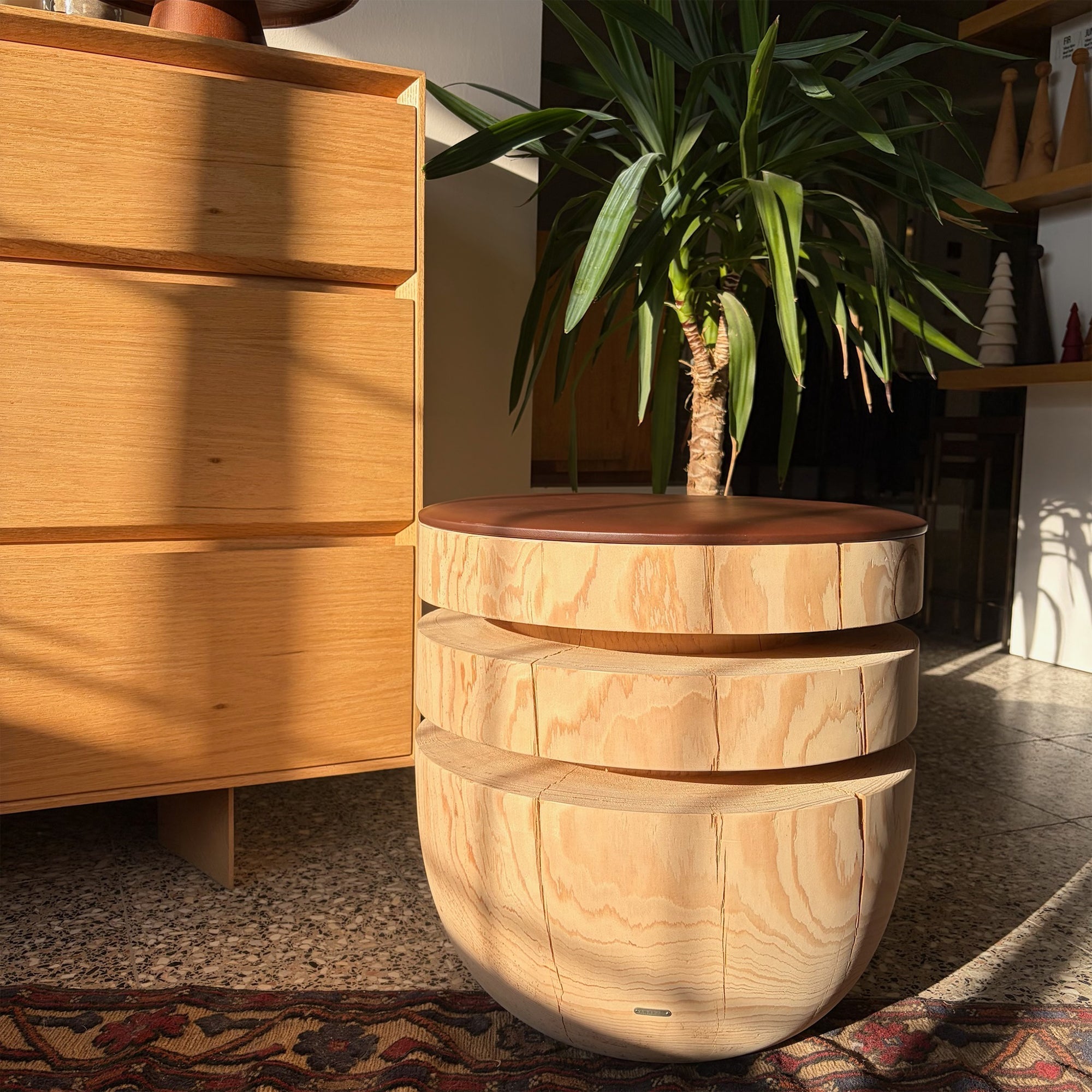 Bookworm Sehpa / Tabure Masif Sedir Yuvarlak Bej - nowshopfun