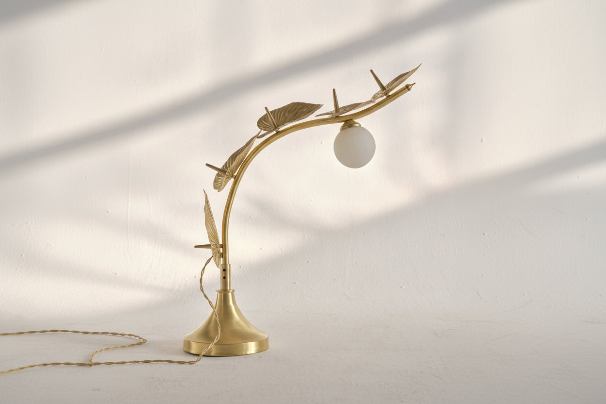 Antoryum Masa Lambası