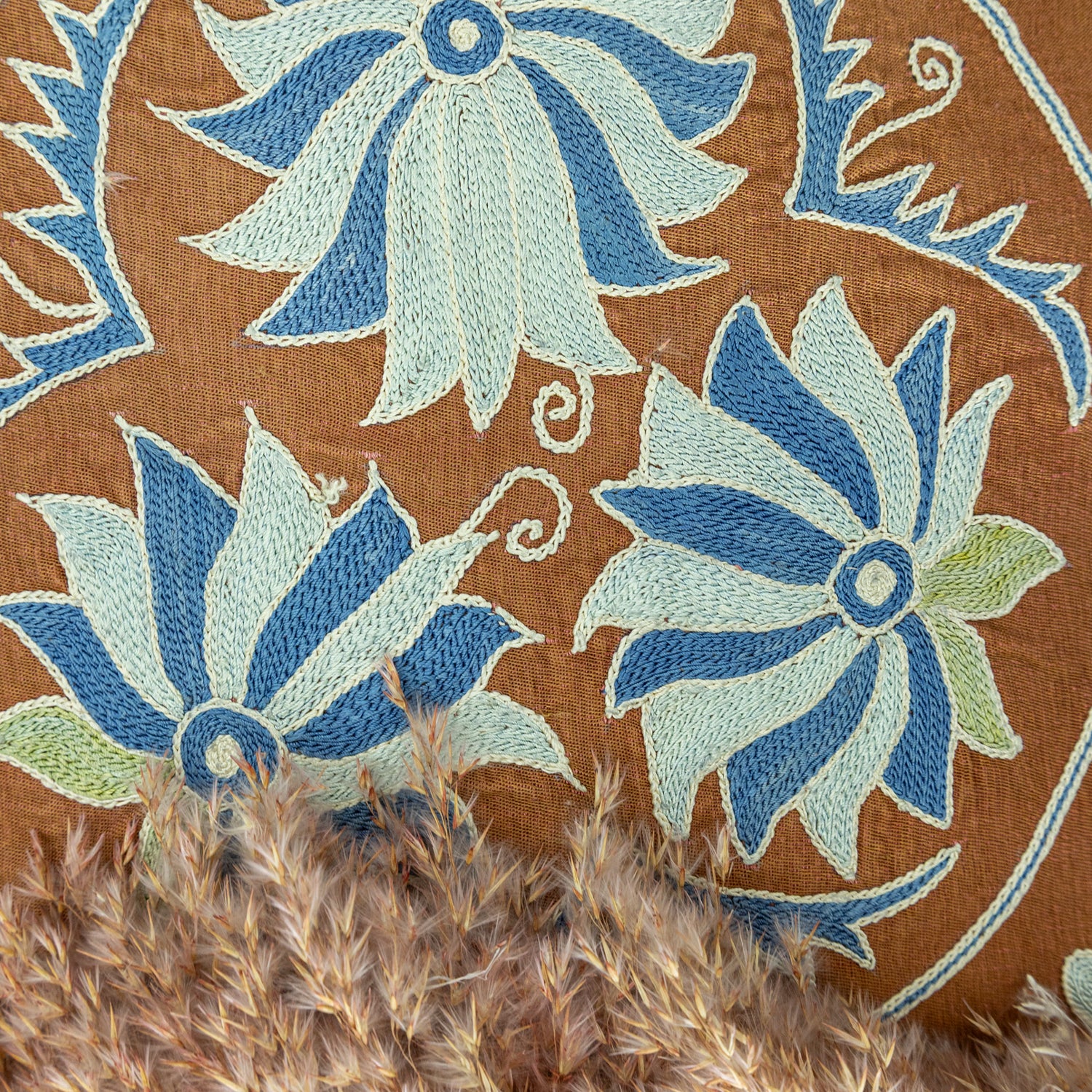 Aras Çiçekli İpek Kırlent 50x50 cm-Yastık & Kırlent-Soho Antiq-NowShopFun