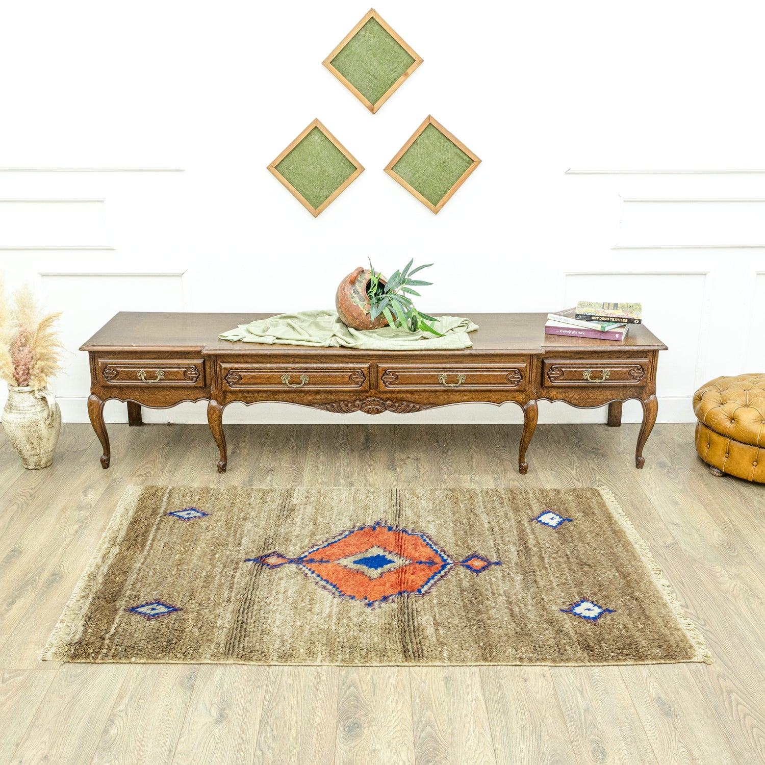 Arila İlkel Tasarımlı Tülü Halı 102x172 cm-Kilim & Halı-Soho Antiq-NowShopFun