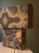 Auratwin System – Smoky Leopard Abajur