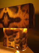 Auratwin System – Smoky Leopard Abajur