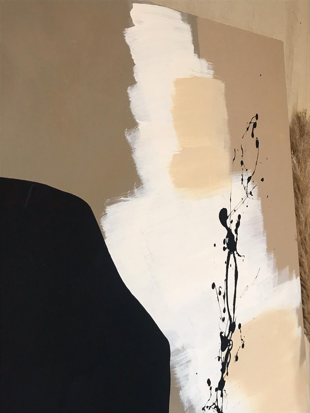 Beige And Black Akrilik El Yapımı Tablo