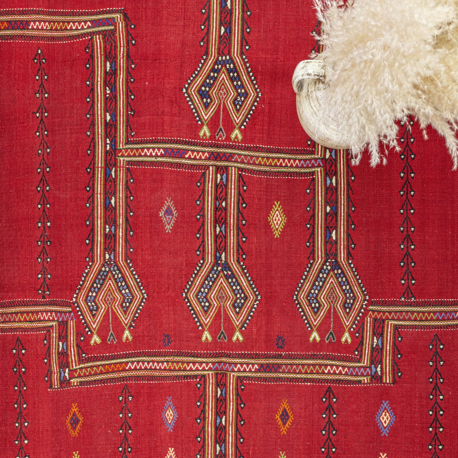 Birgos Anahtar Motifli Yün Kilim 164x225 cm