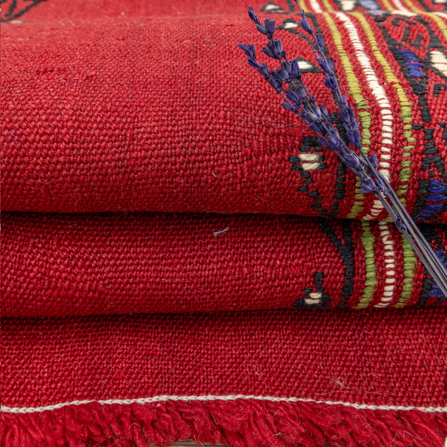 Birgos Anahtar Motifli Yün Kilim 164x225 cm