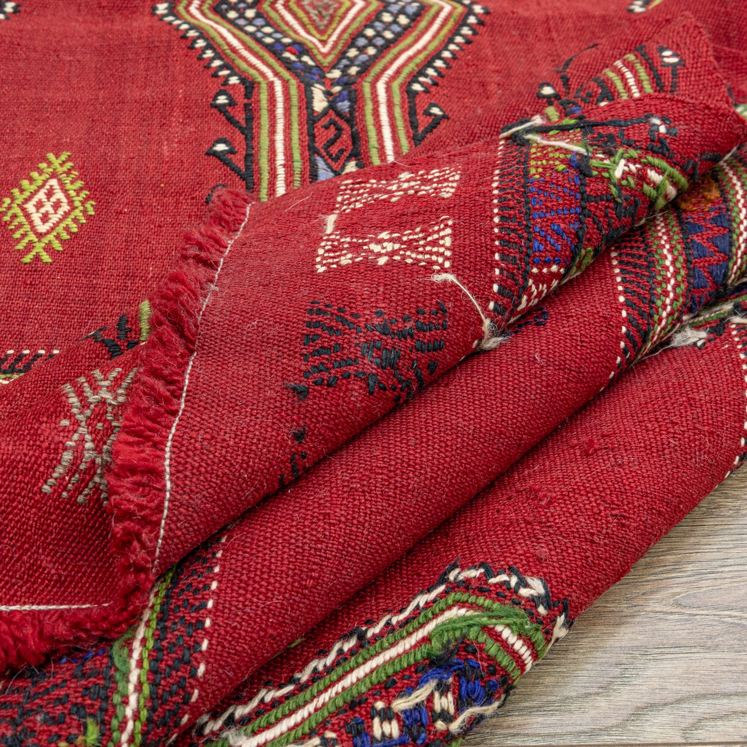 Birgos Anahtar Motifli Yün Kilim 164x225 cm