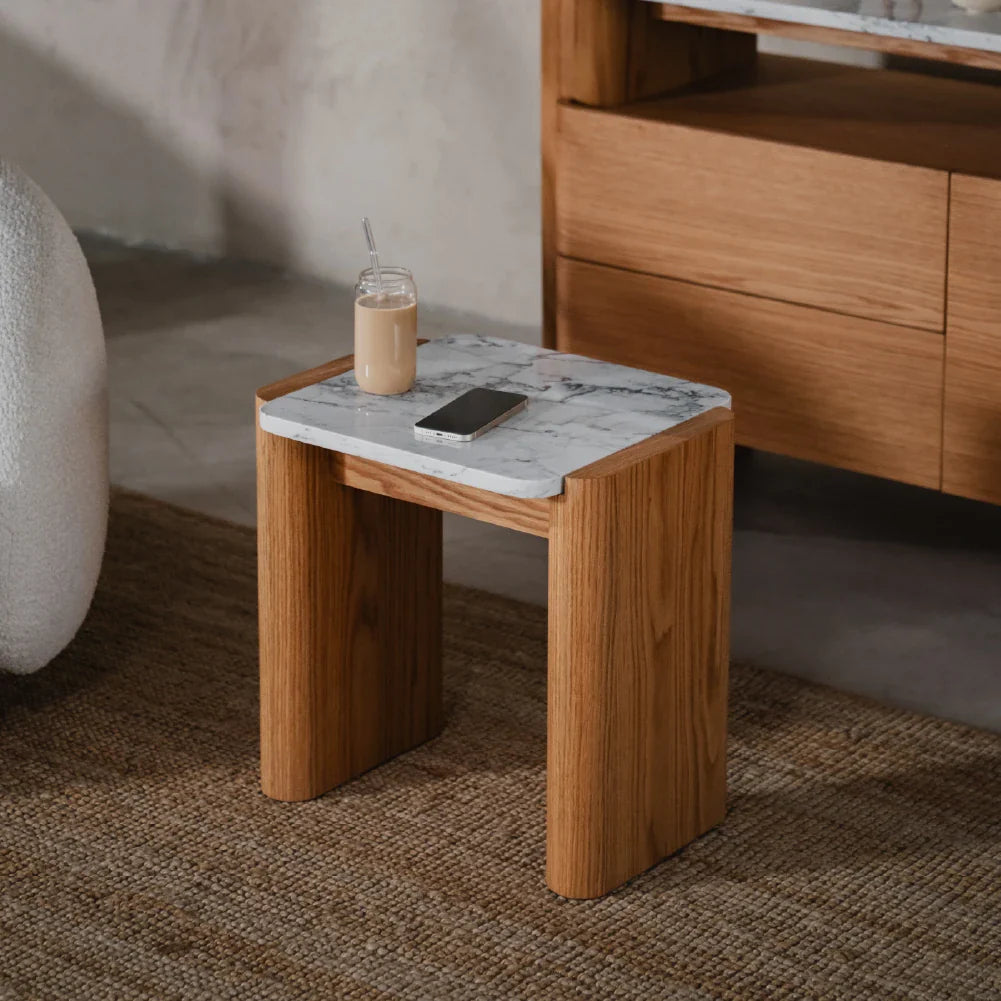 Bonn Yan Sehpa - Carrara