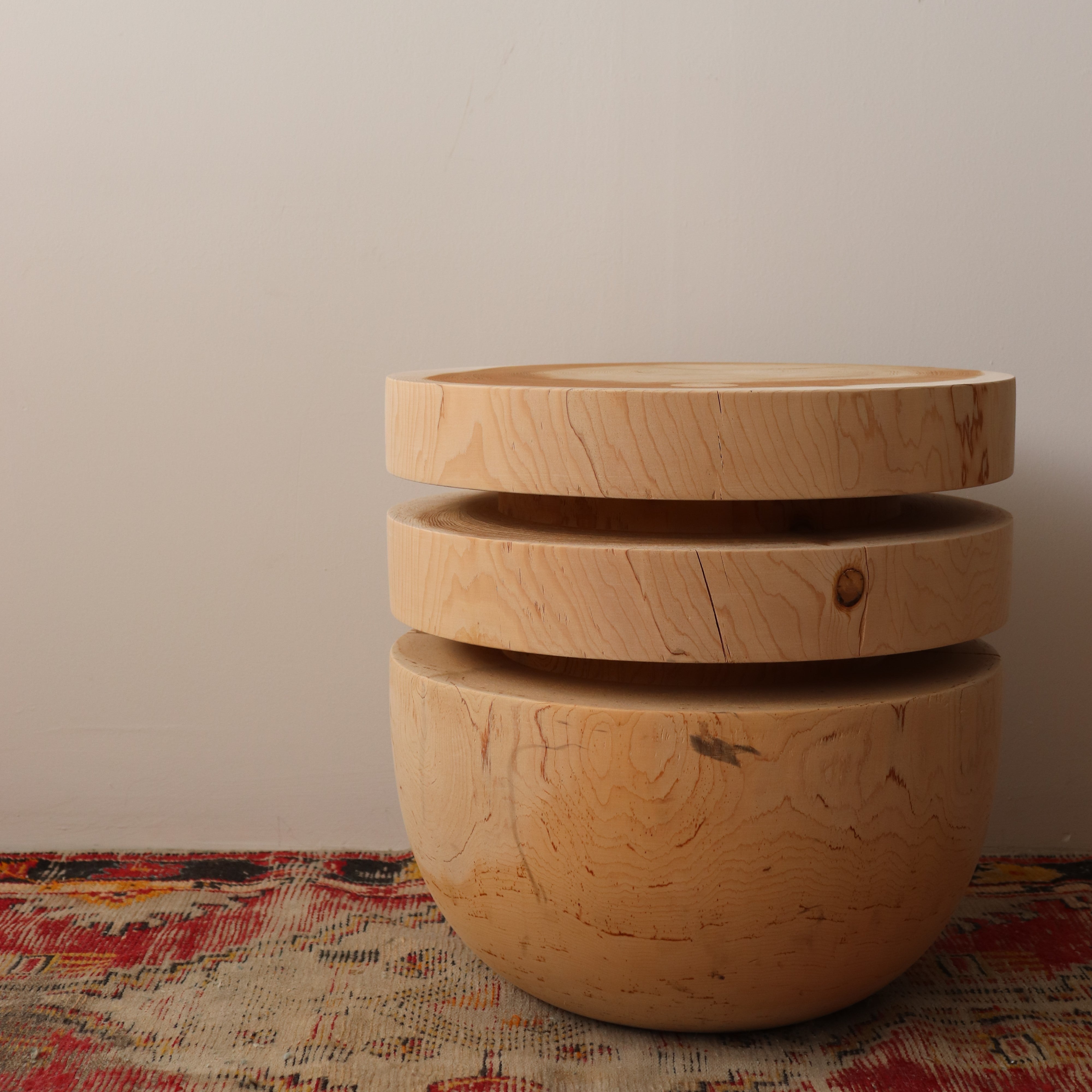 Bookworm Sehpa / Tabure Masif Sedir Yuvarlak Bej