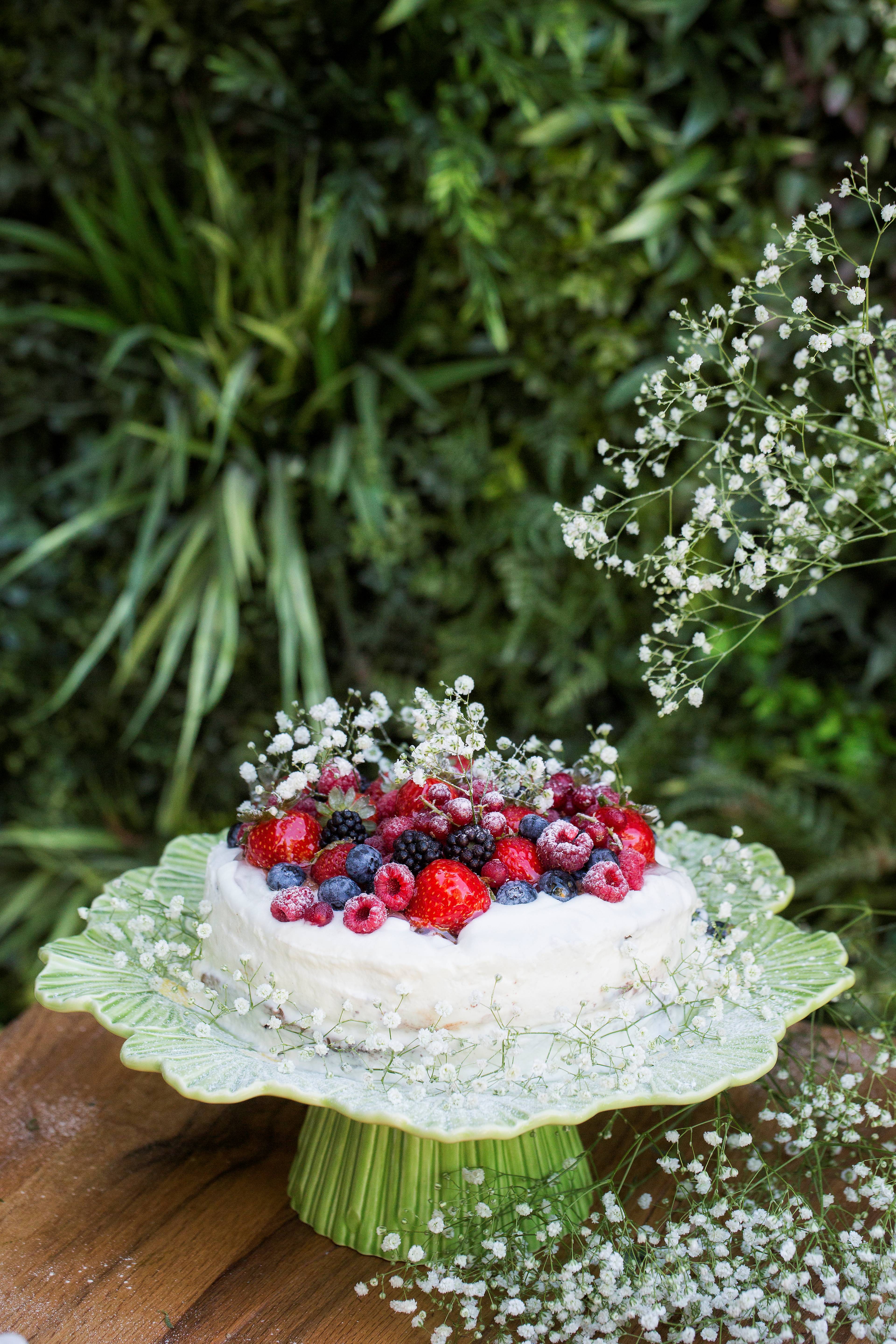 Maria Flor Ayaklı Servis Tabağı