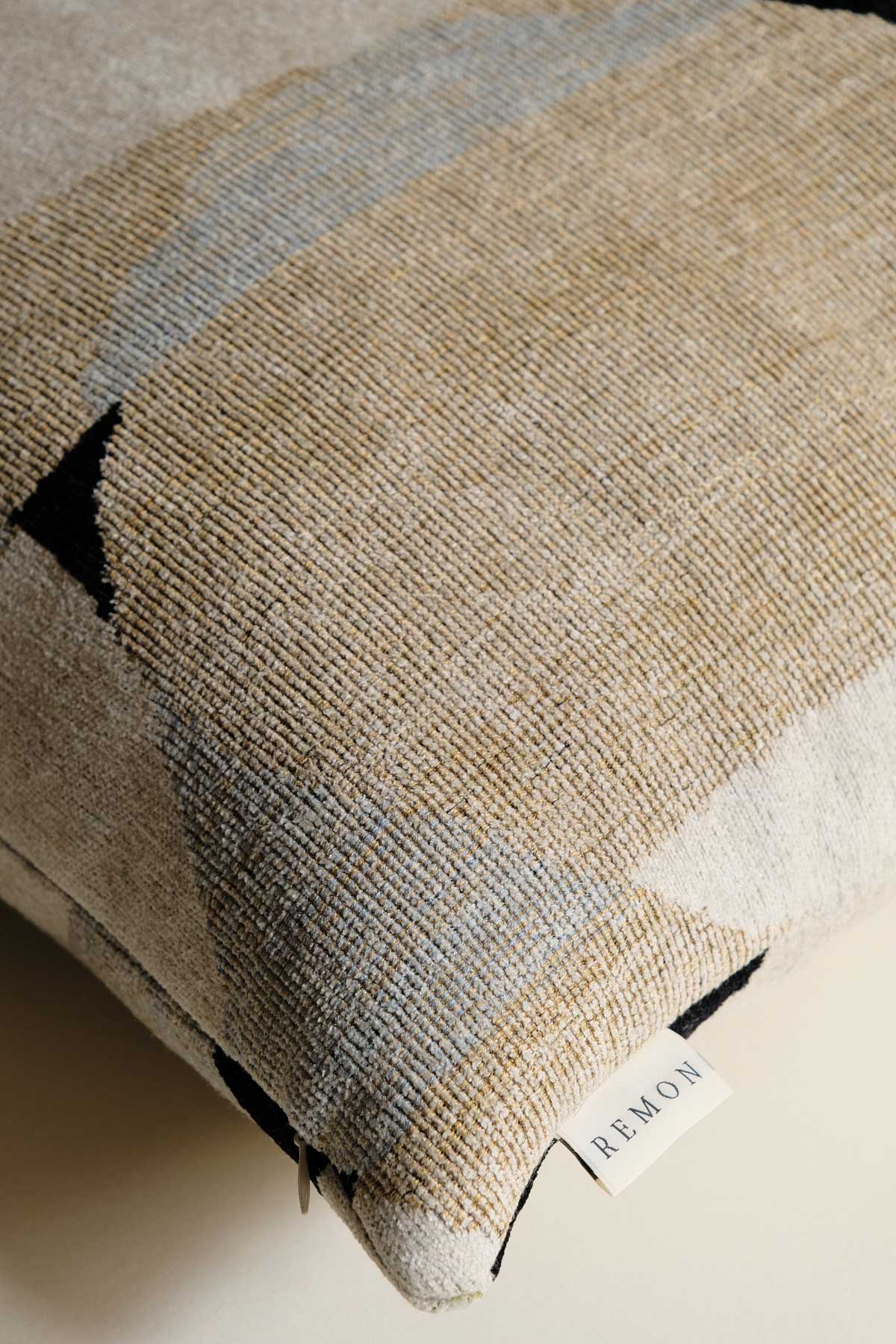 Calira Kuş Tüyü Kırlent-Kırlent-Remon-40x60-NowShopFun