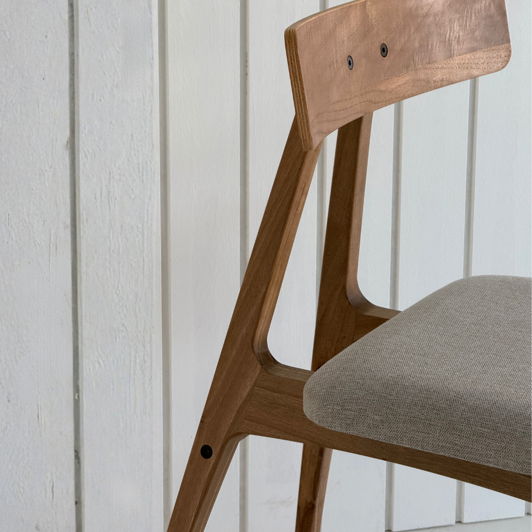 Slim Ceviz Ahşap Sandalye Bej