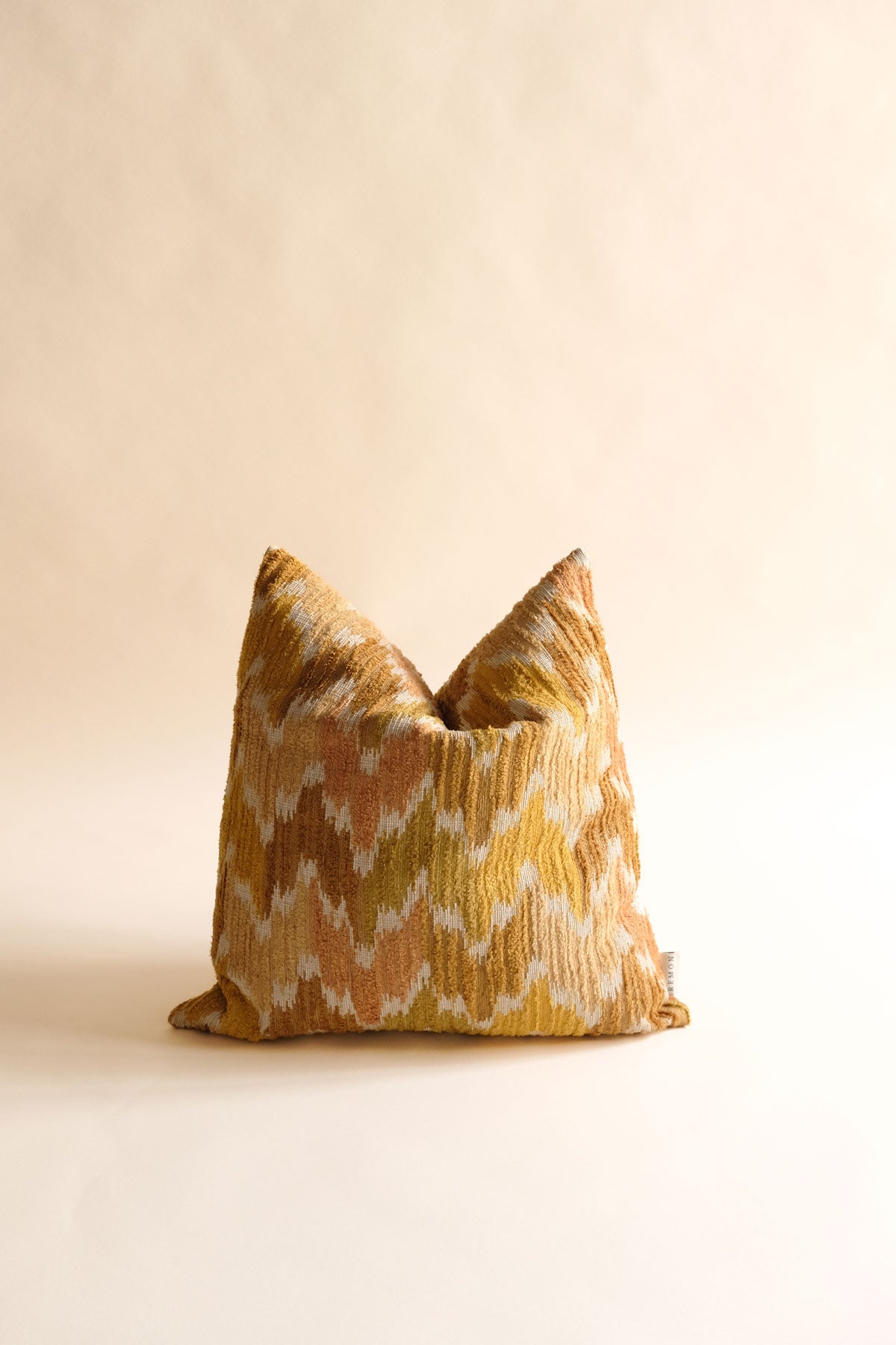 Corvia Kuş Tüyü Kırlent - Sarı-R E M O N-Sarı-40x60-NowShopFun