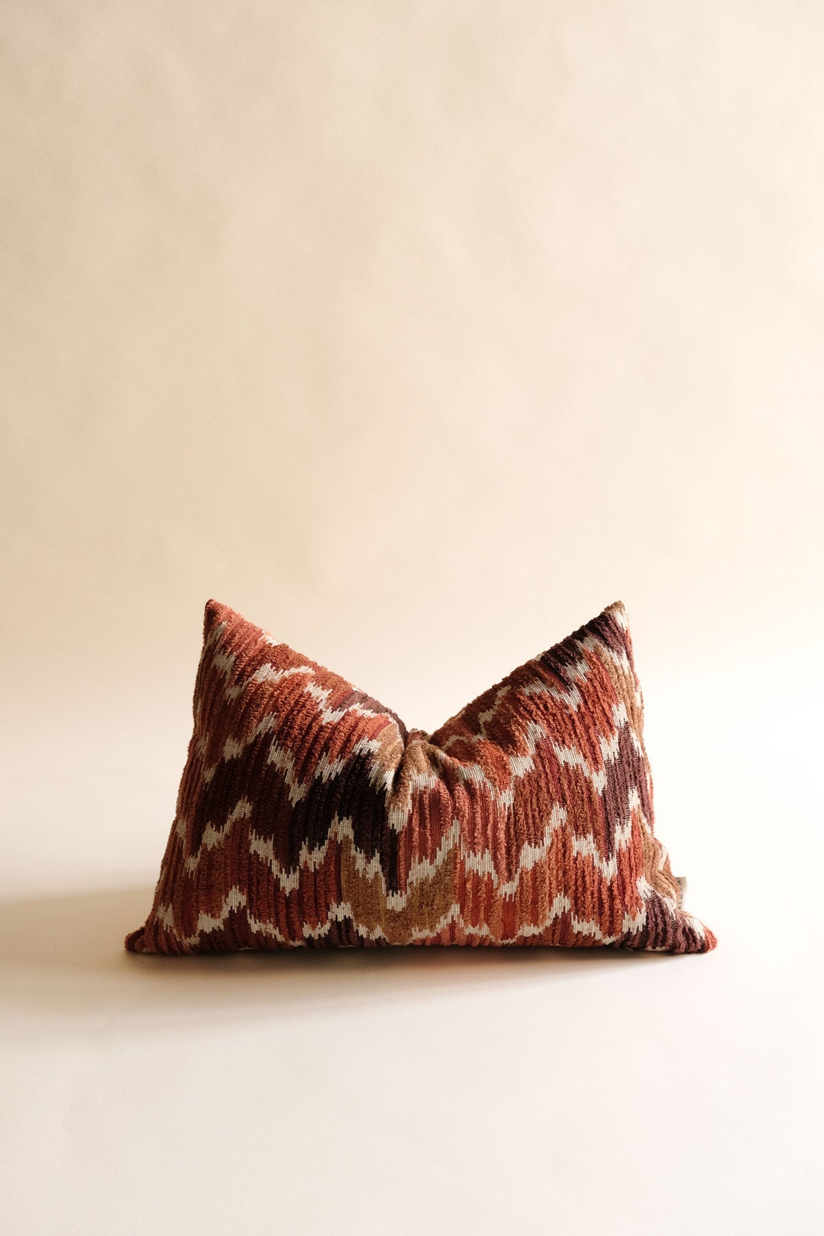 Corvia Kuş Tüyü Kırlent - Turuncu-R E M O N-Turuncu-40x60-NowShopFun