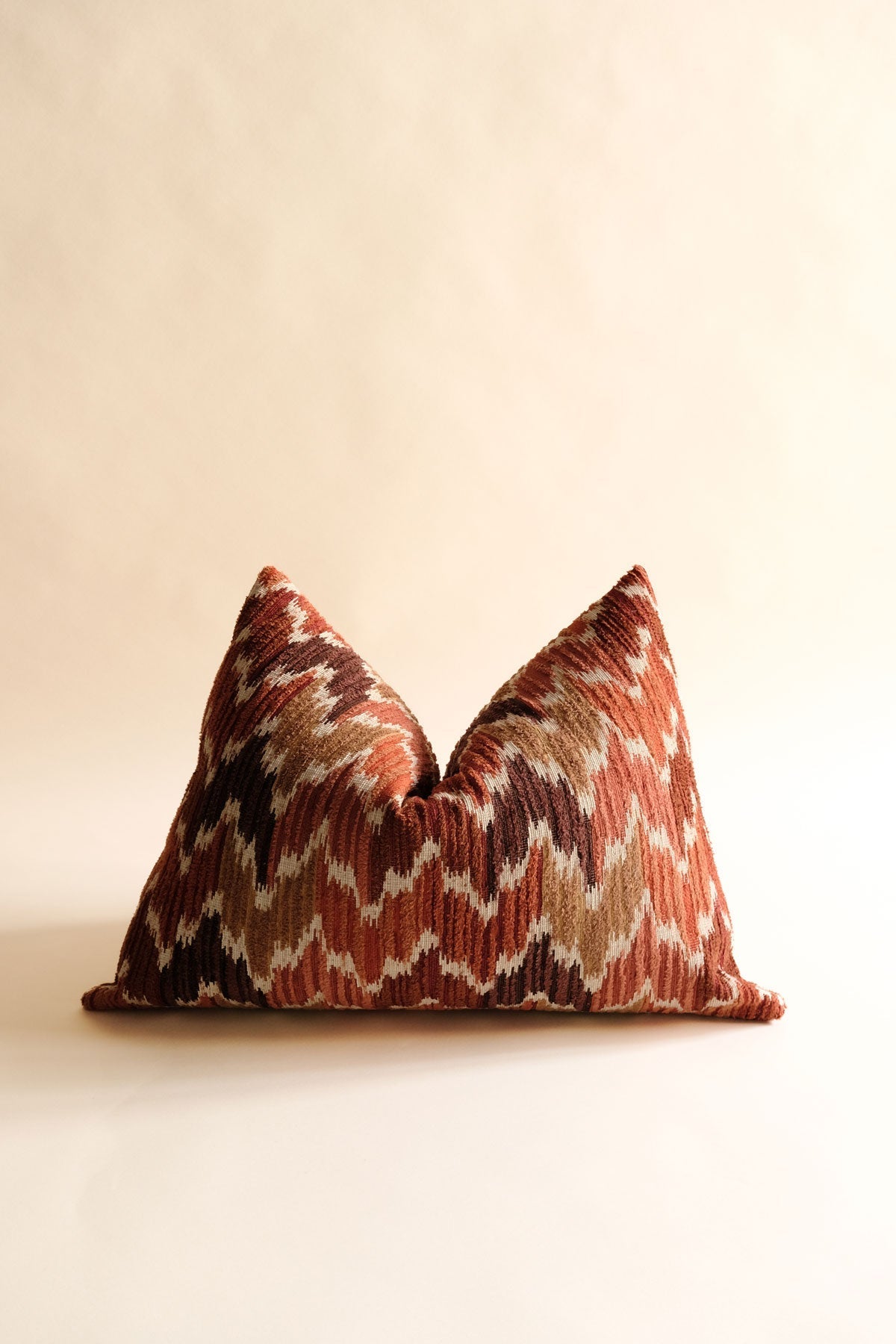 Corvia Kuş Tüyü Kırlent - Turuncu-R E M O N-Turuncu-40x60-NowShopFun