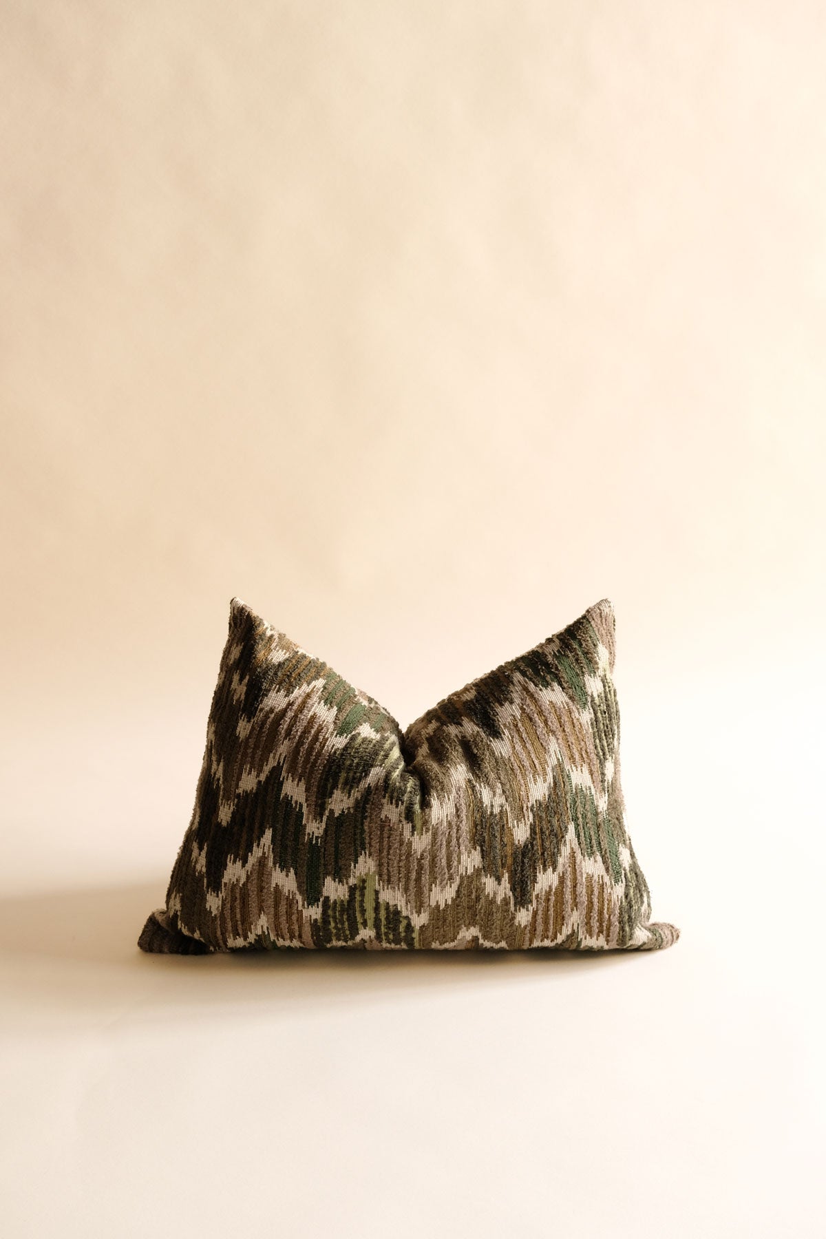 Corvia Kuş Tüyü Kırlent - Yeşil-R E M O N-Yeşil-40x60-NowShopFun