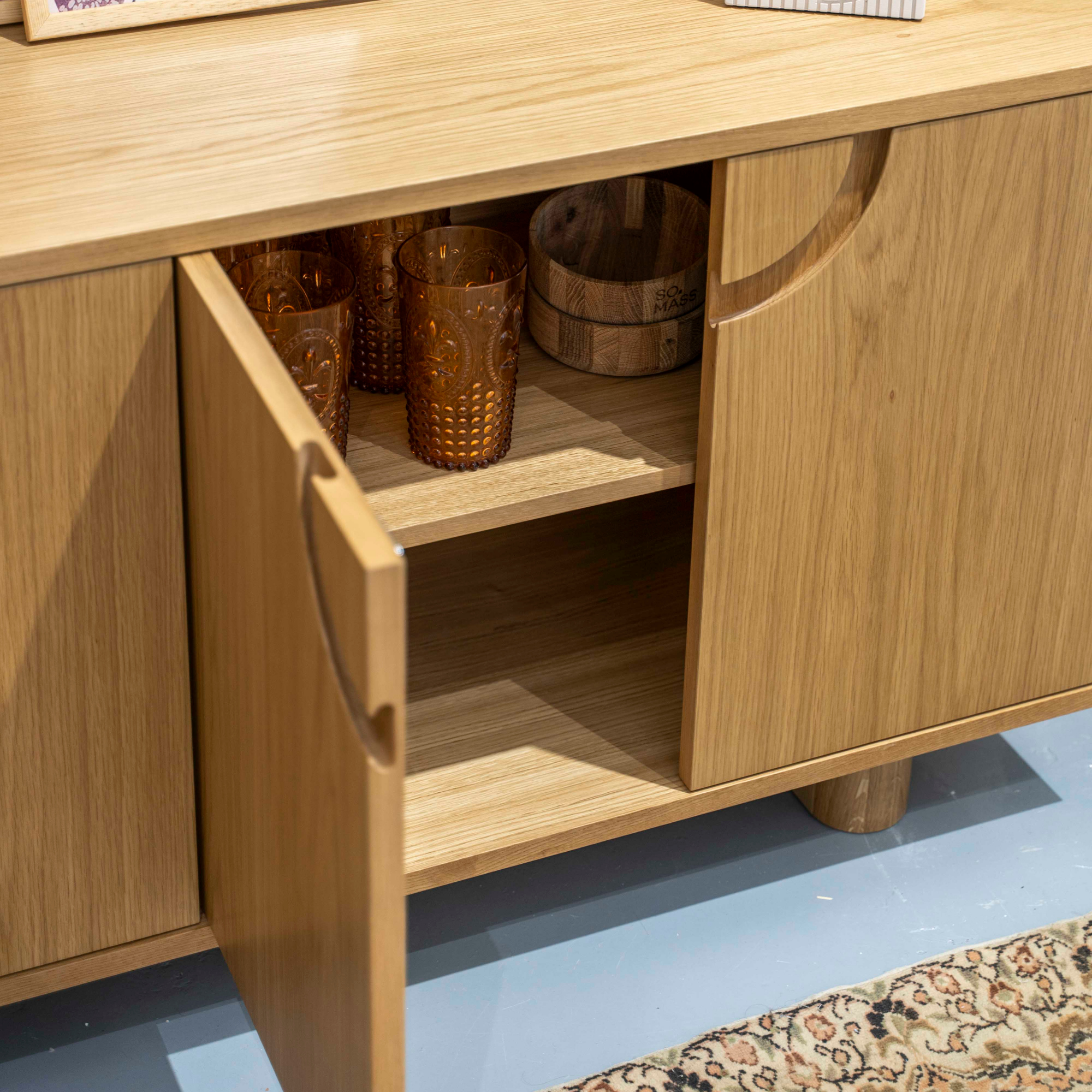 Cut Out Konsol Natürel Meşe