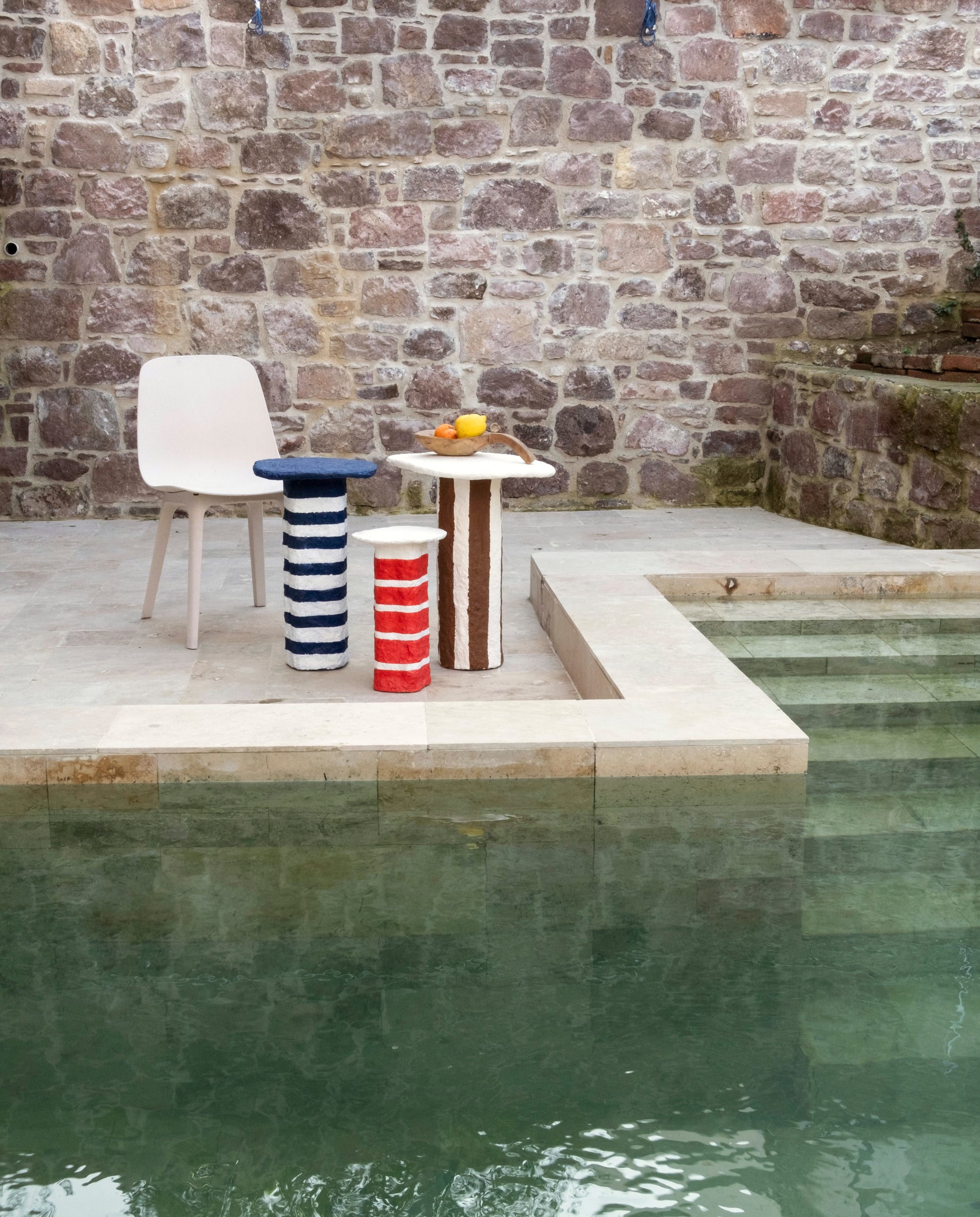 Daltonlar Kırmızı Yan Sehpa