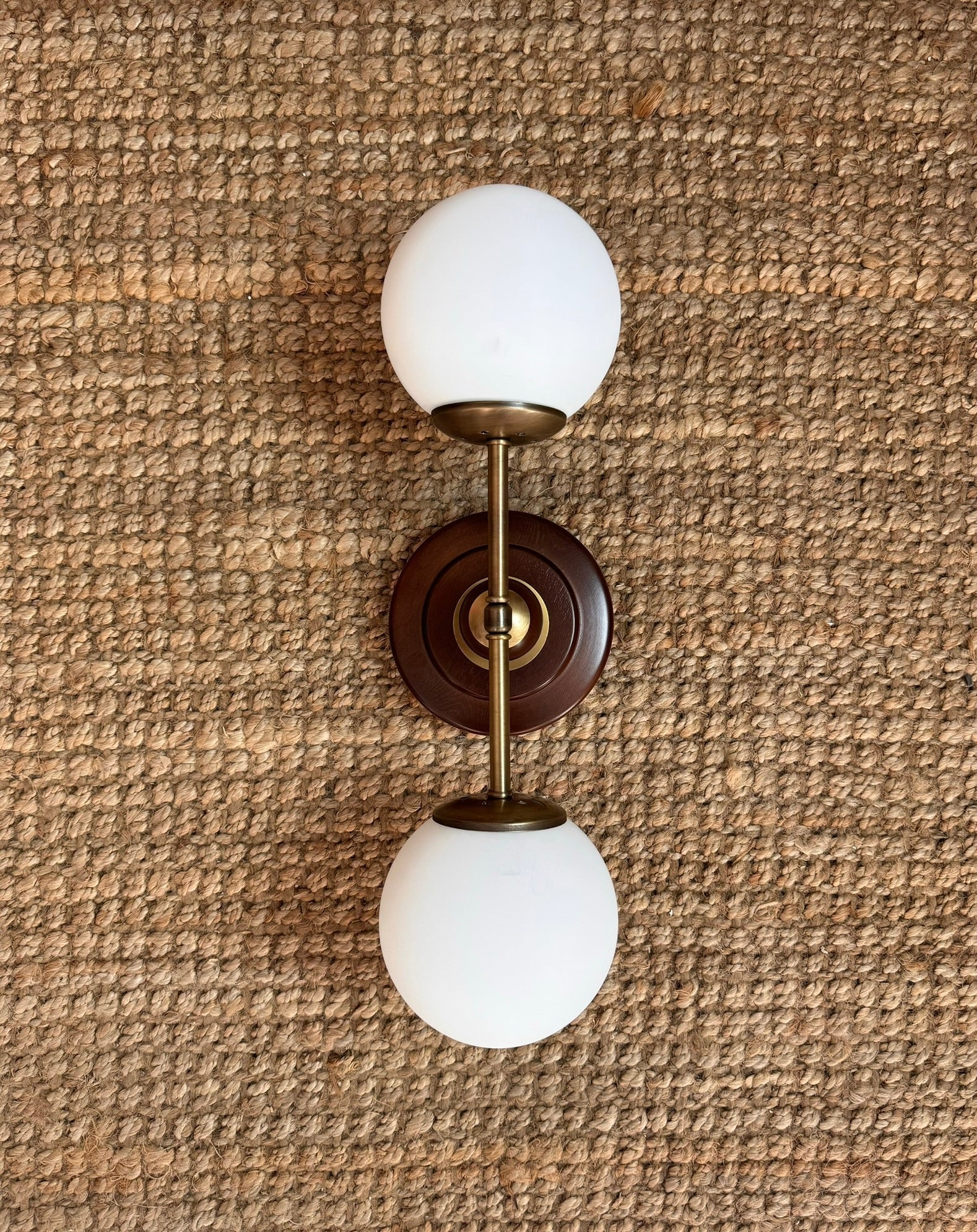 Danizetti Walnut Duvar Aydınlatması