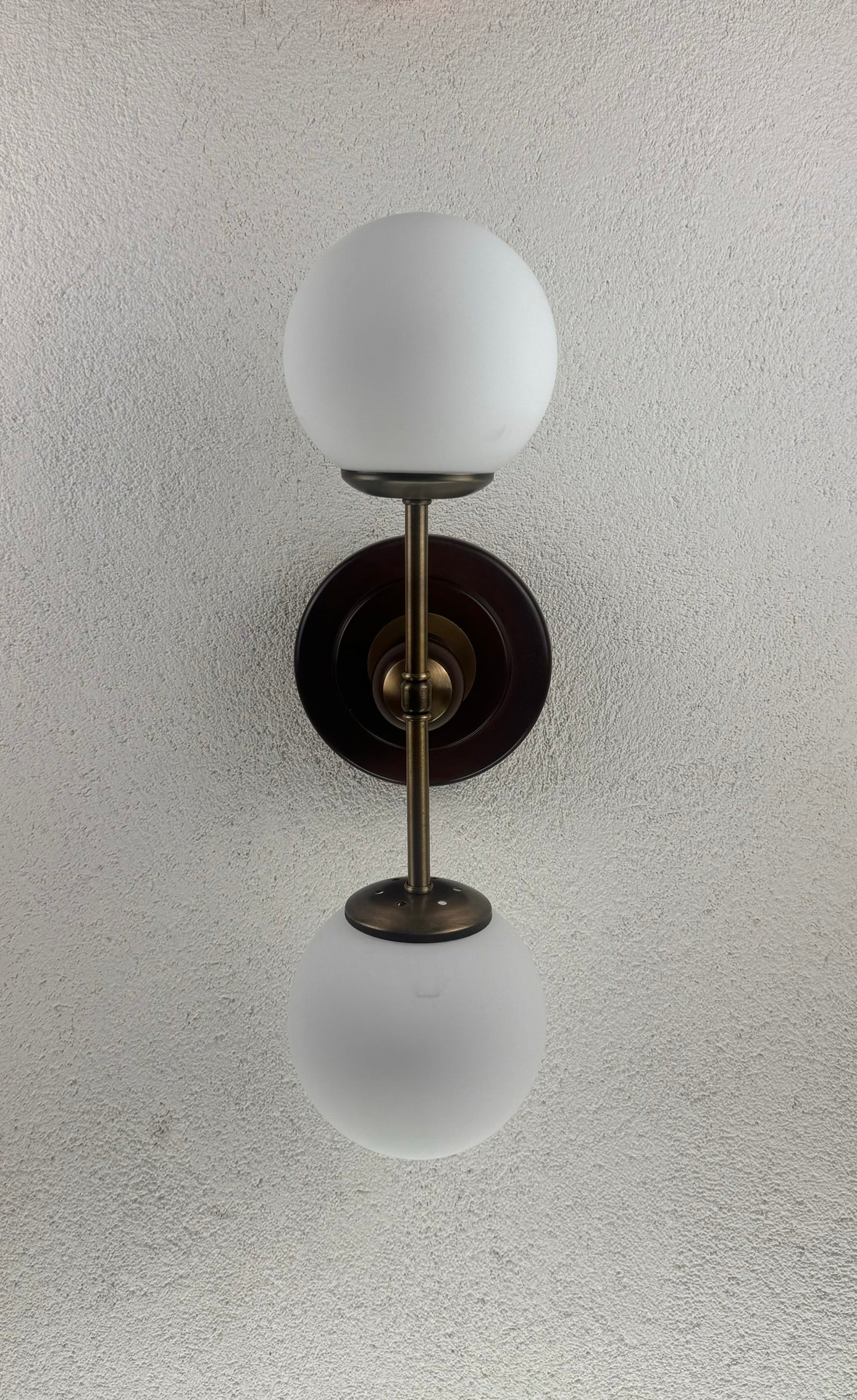 Danizetti Walnut Duvar Aydınlatması