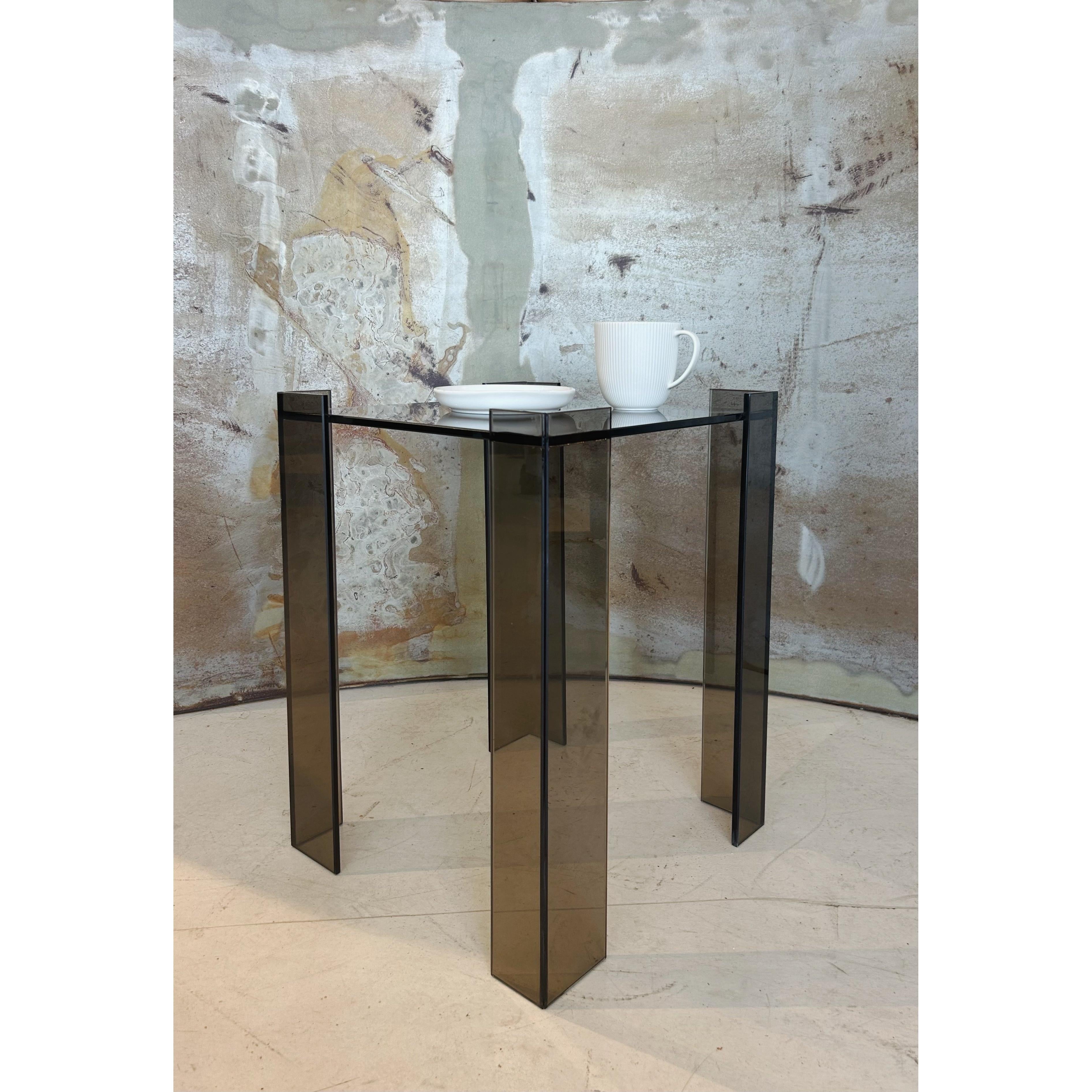 DE STIJL GLASS SIDE TABLE - Small - Smoked