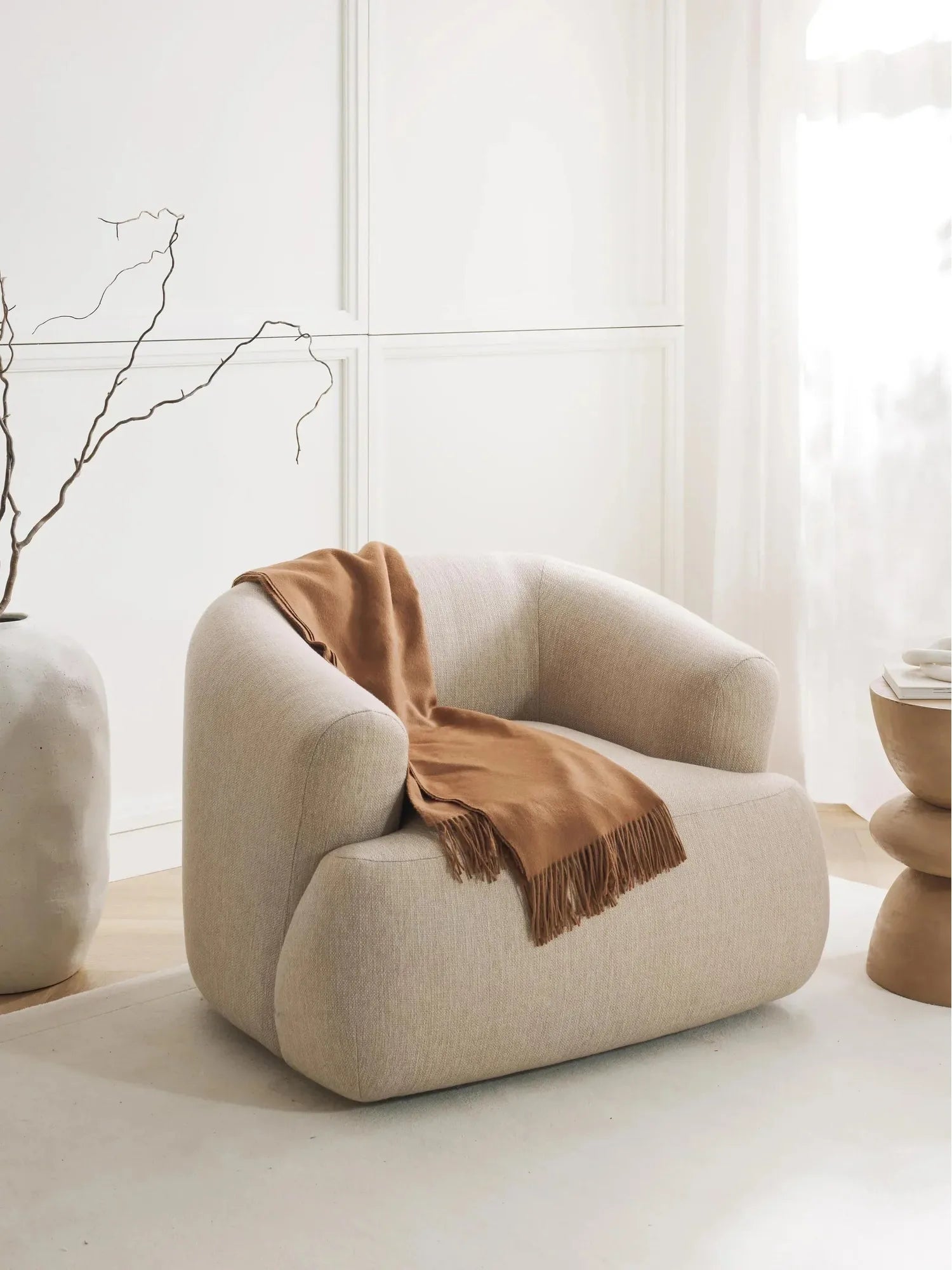 Wolke Tekli Koltuk - Oval Tasarım - İnce El İşçiliği - nowshopfun