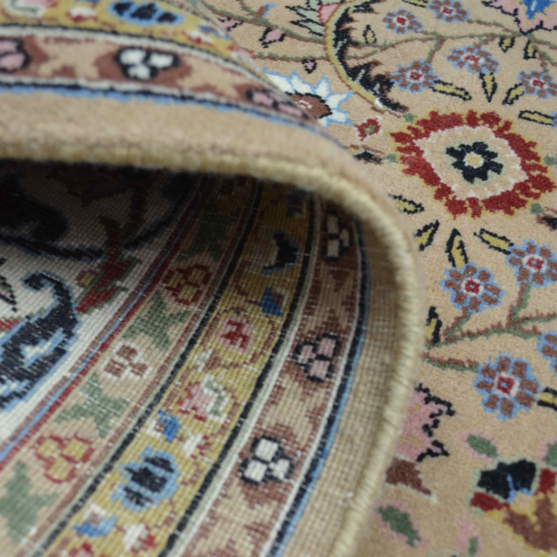 Deve Tüyü Rengi Kare Hereke Halısı-Kilim & Halı-KilimCo-NowShopFun
