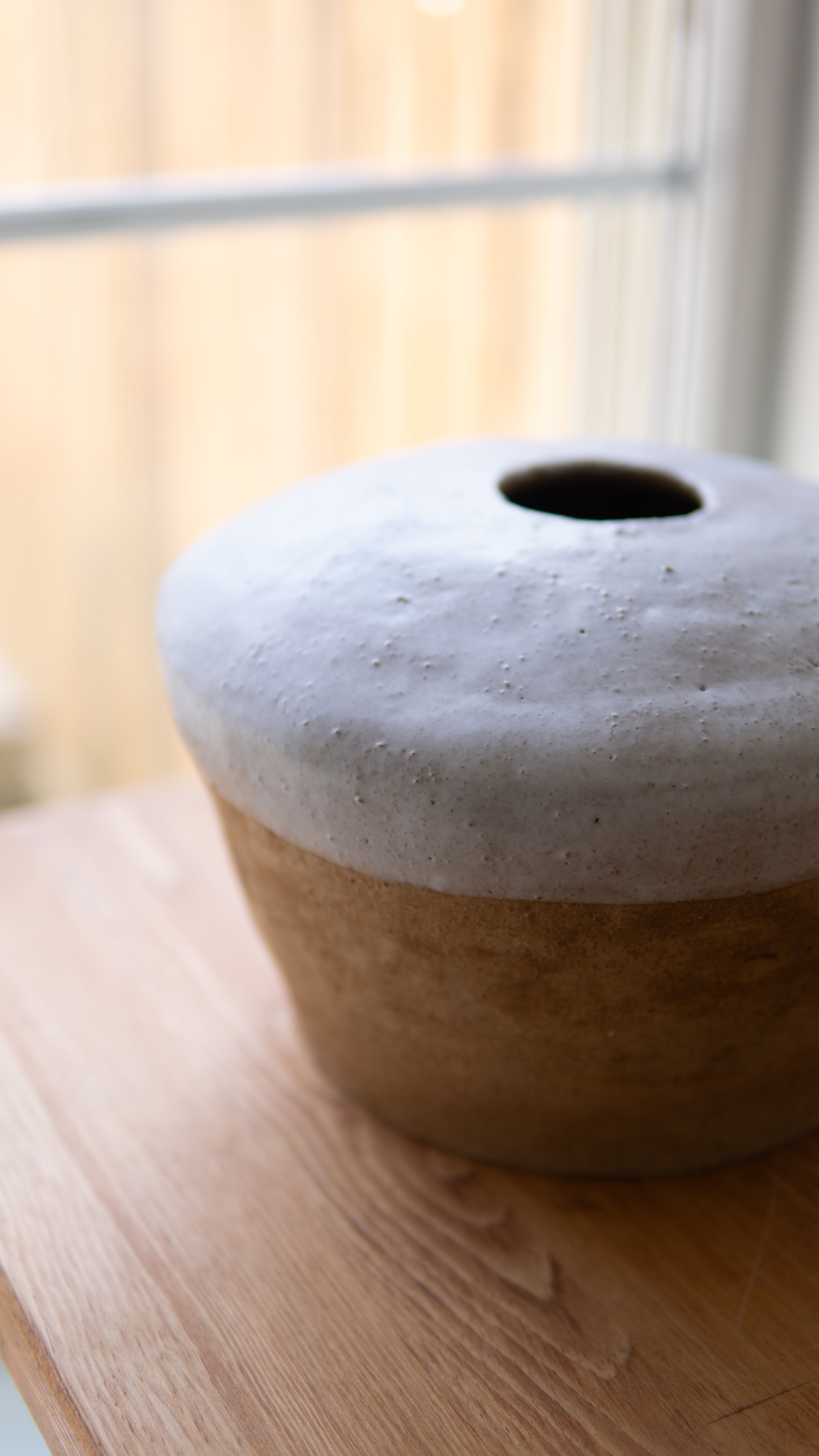 Seramik Beyaz Mat Sır Dokulu Stoneware Vazo