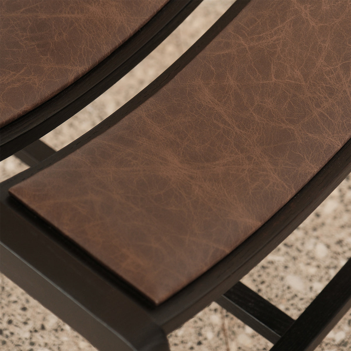 Döşemeli Masif Sandalye 1 - Bend Serisi