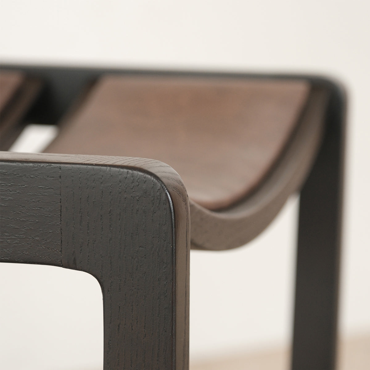 Döşemeli Masif Sandalye 2 - Bent Serisi