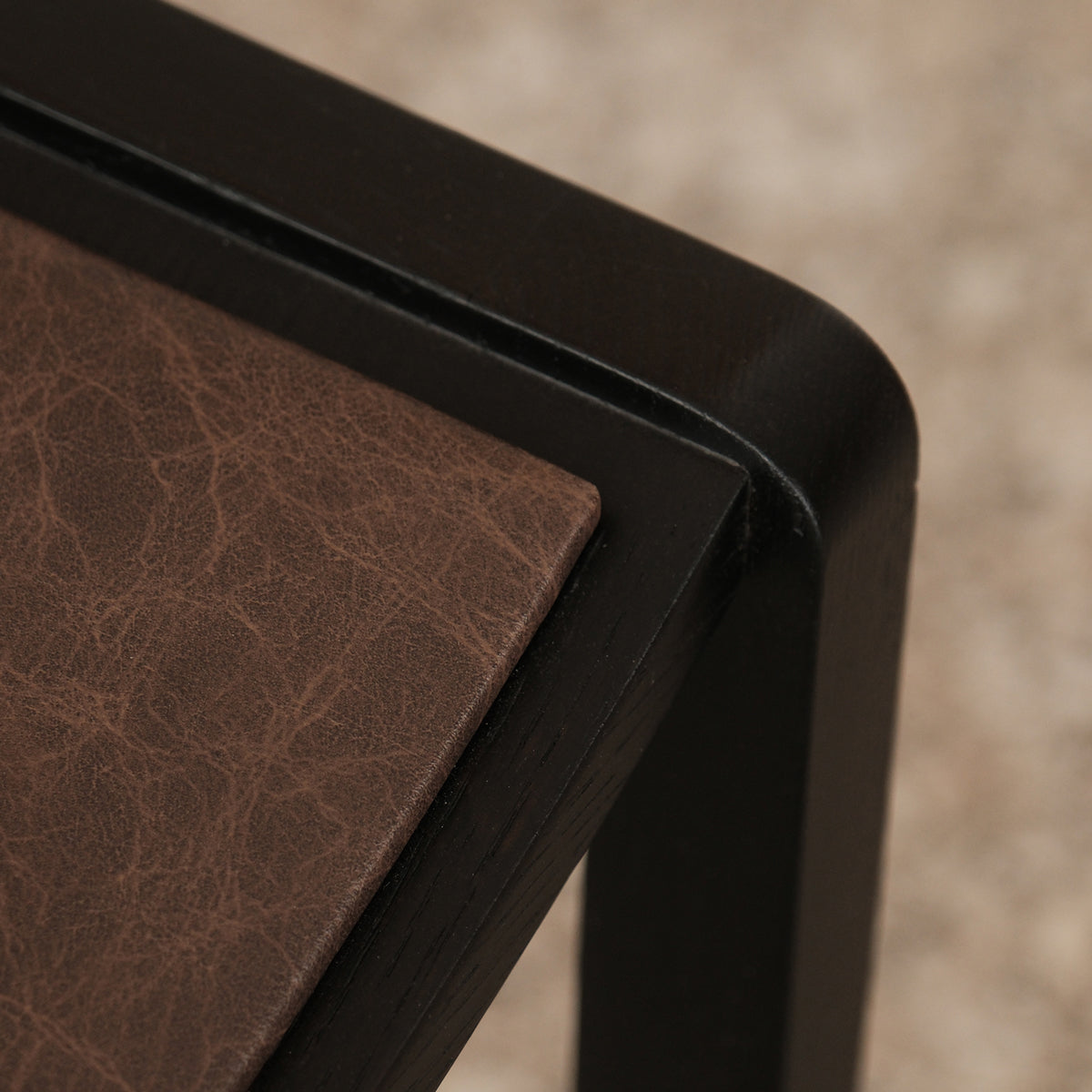 Döşemeli Masif Sandalye 2 - Bent Serisi