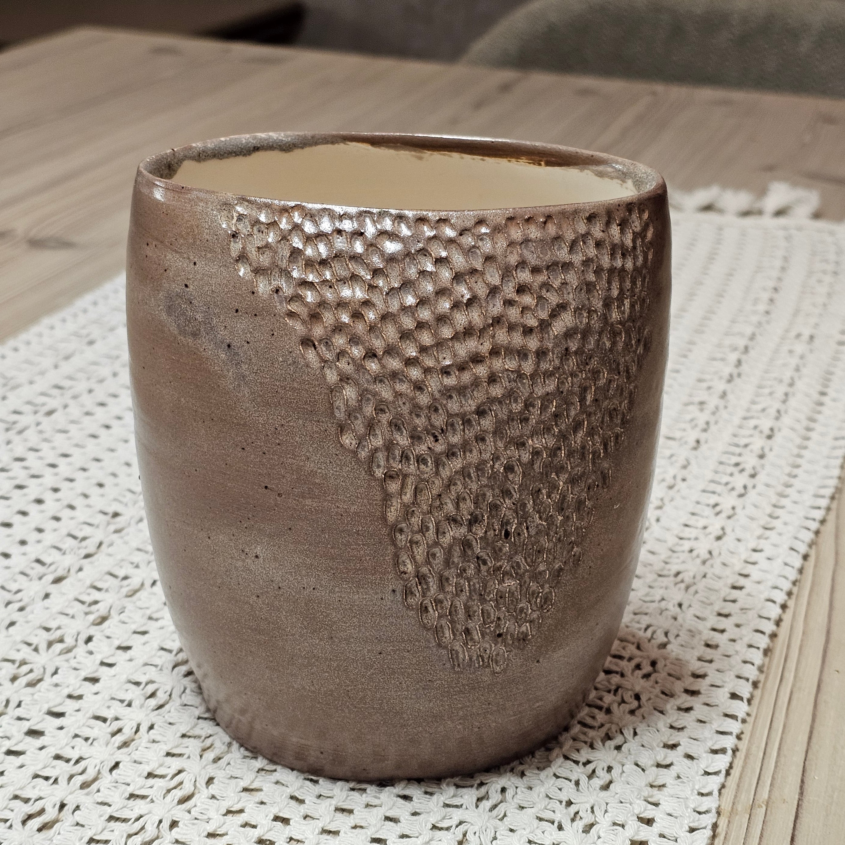 El Yapımı Antik Bronz / Toprak Tonları Dokulu Seramik Vazo