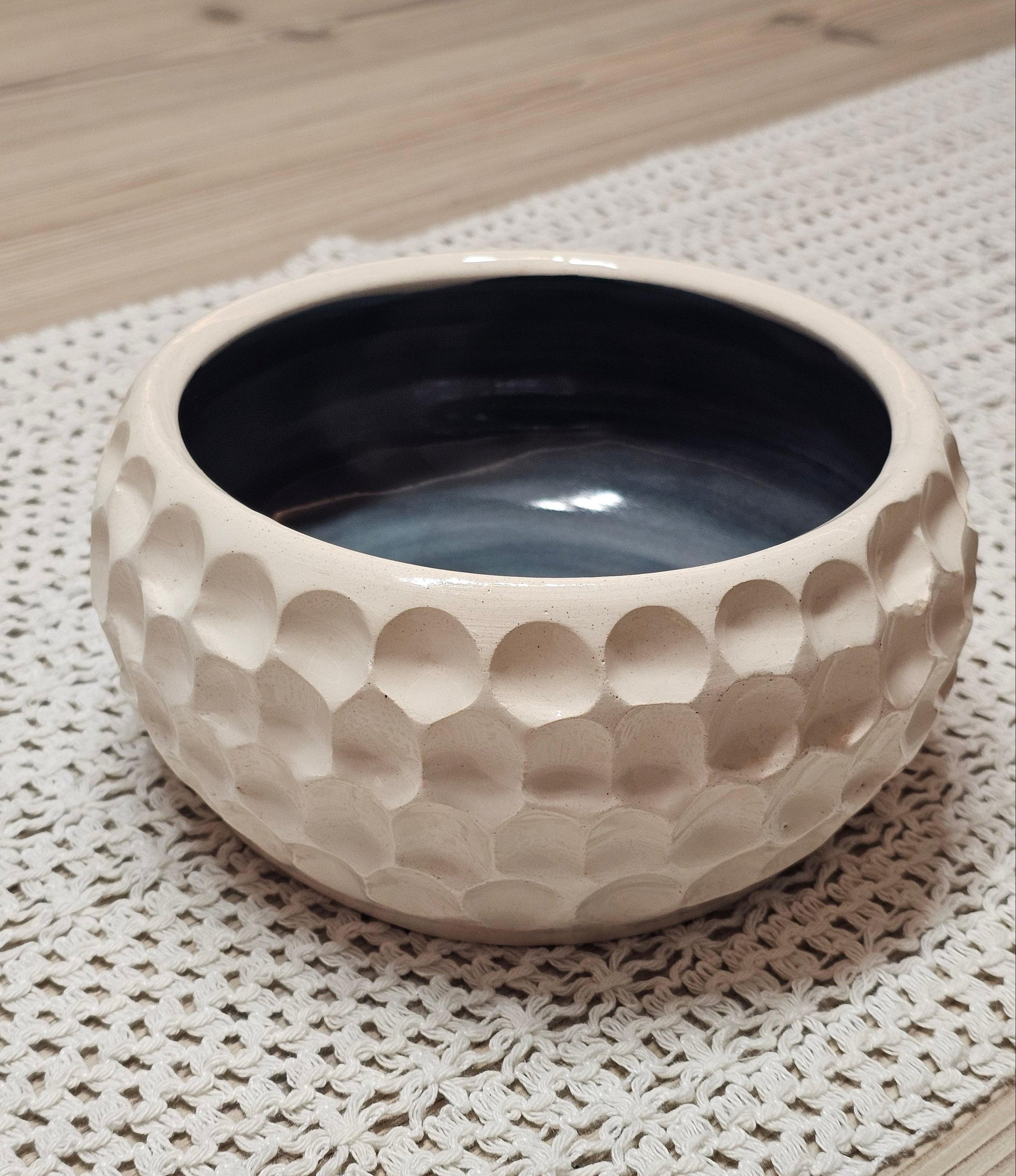 El Yapımı Krem & Gece Mavisi Dokulu Seramik Kase