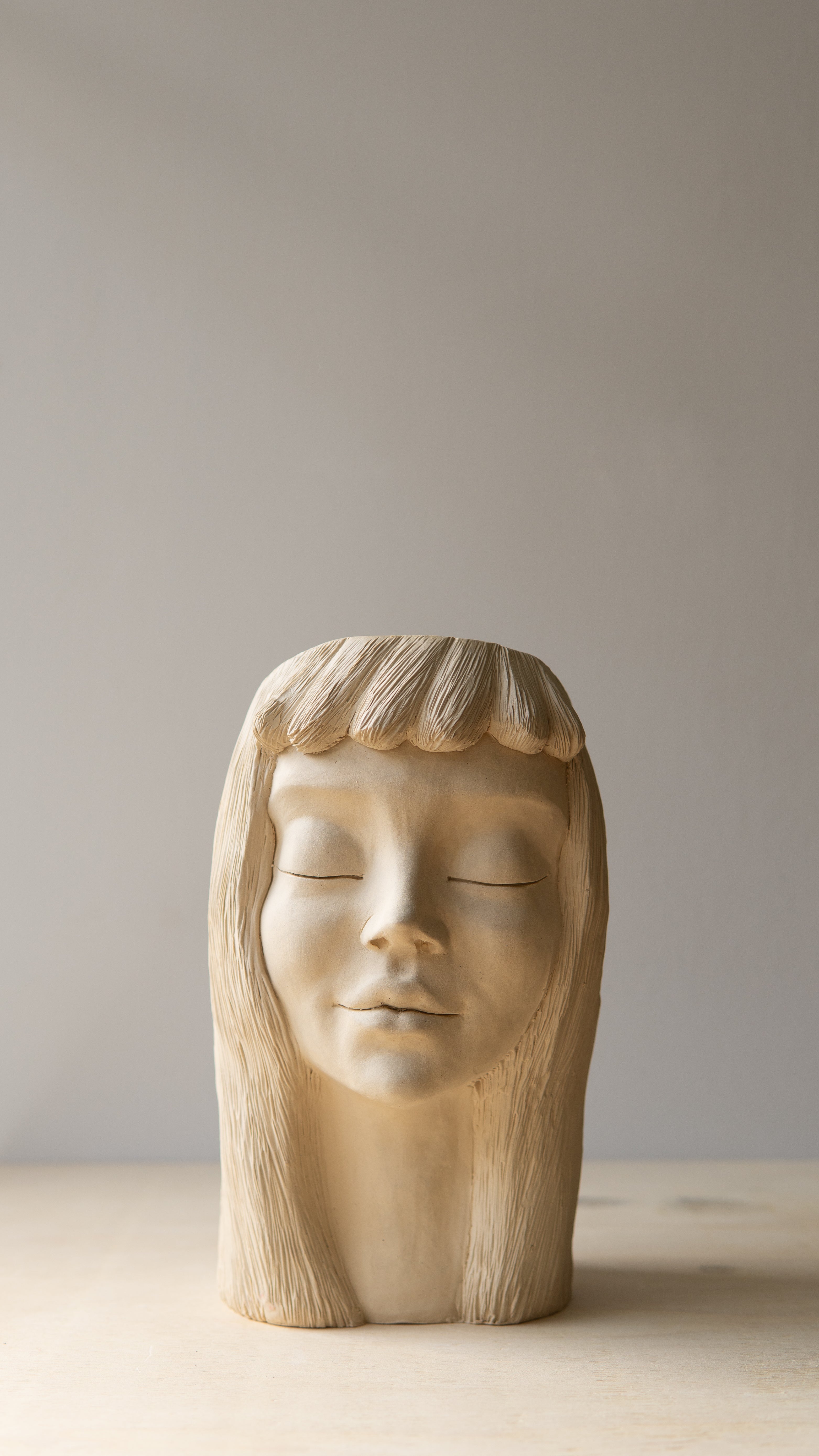 El Yapımı Seramik Kadın Vazo Doğal Ton Dekor