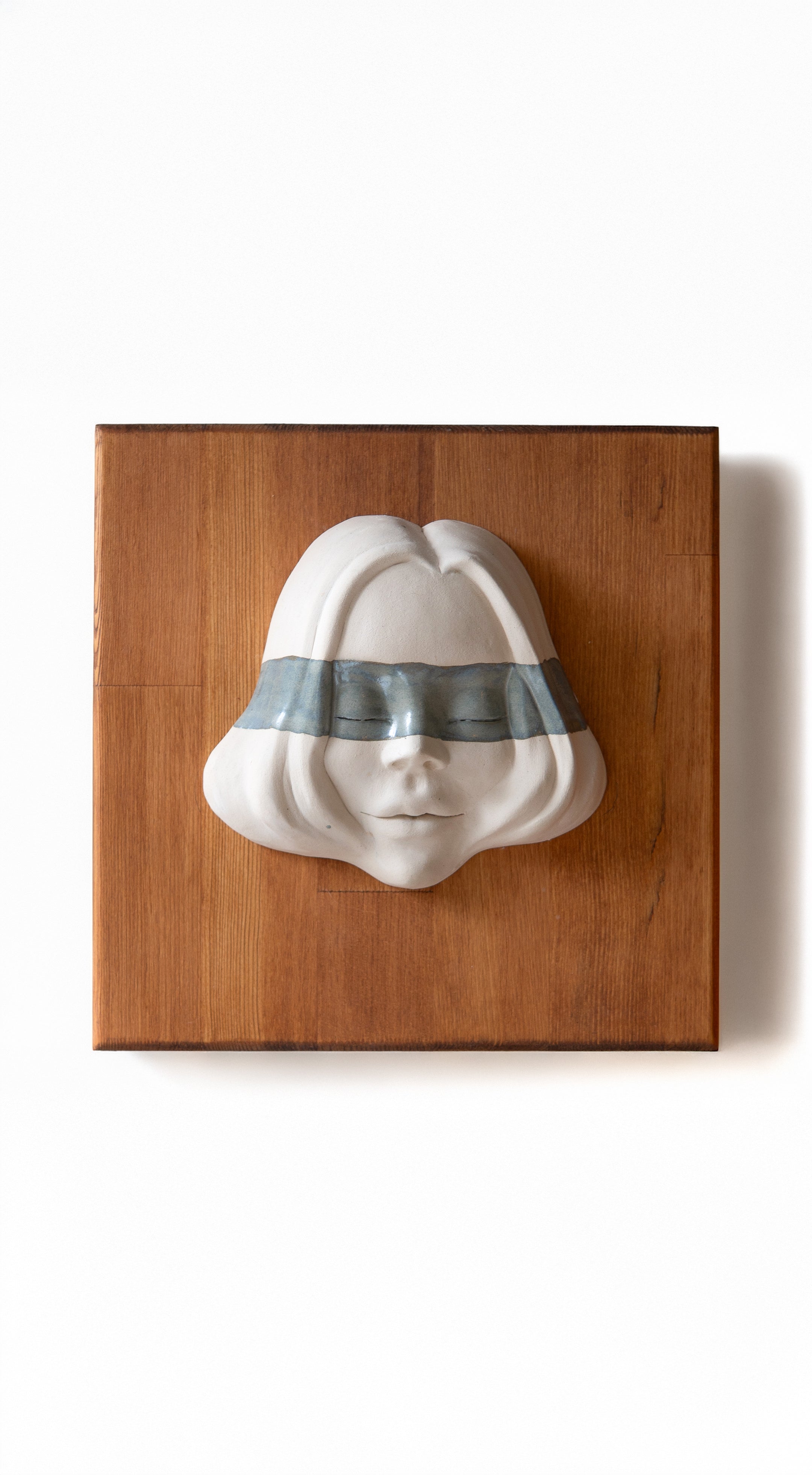 El Yapımı Seramik Yüz Duvar Dekoru