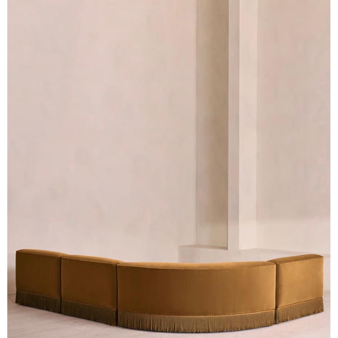 Elena Püsküllü Kadife Koltuk