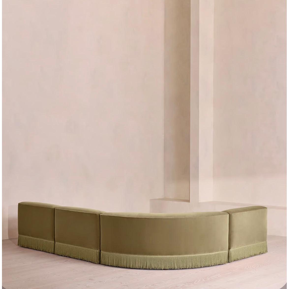 Elena Püsküllü Kadife Koltuk