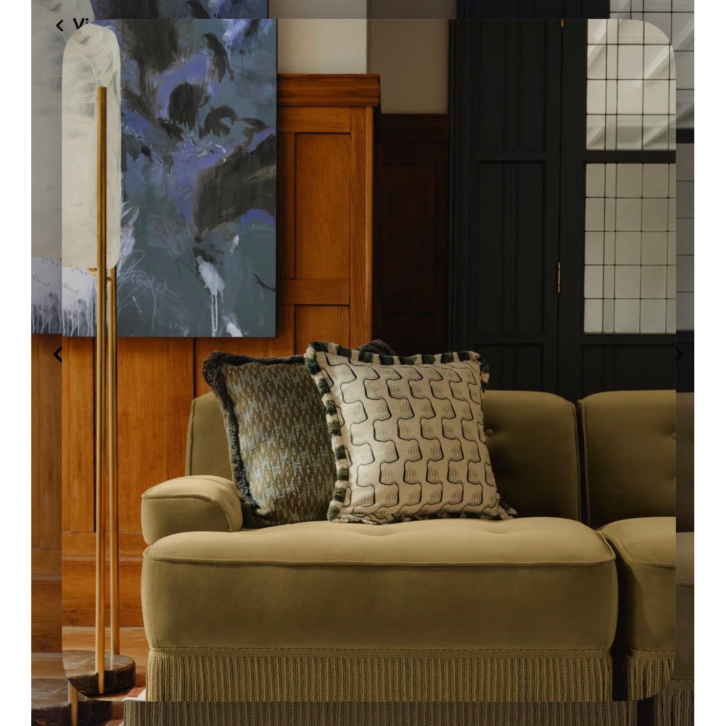 Elena Püsküllü Kadife Koltuk