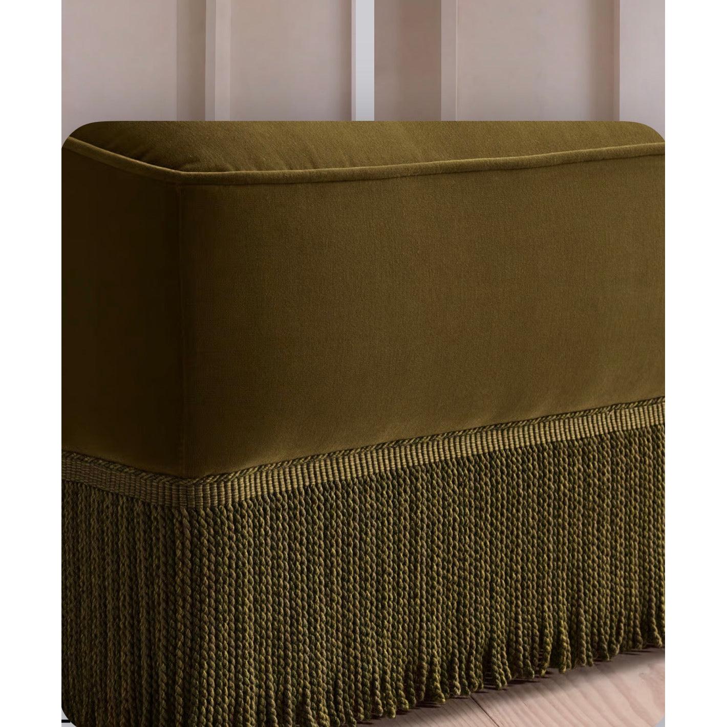 Elena Püsküllü Kadife Koltuk