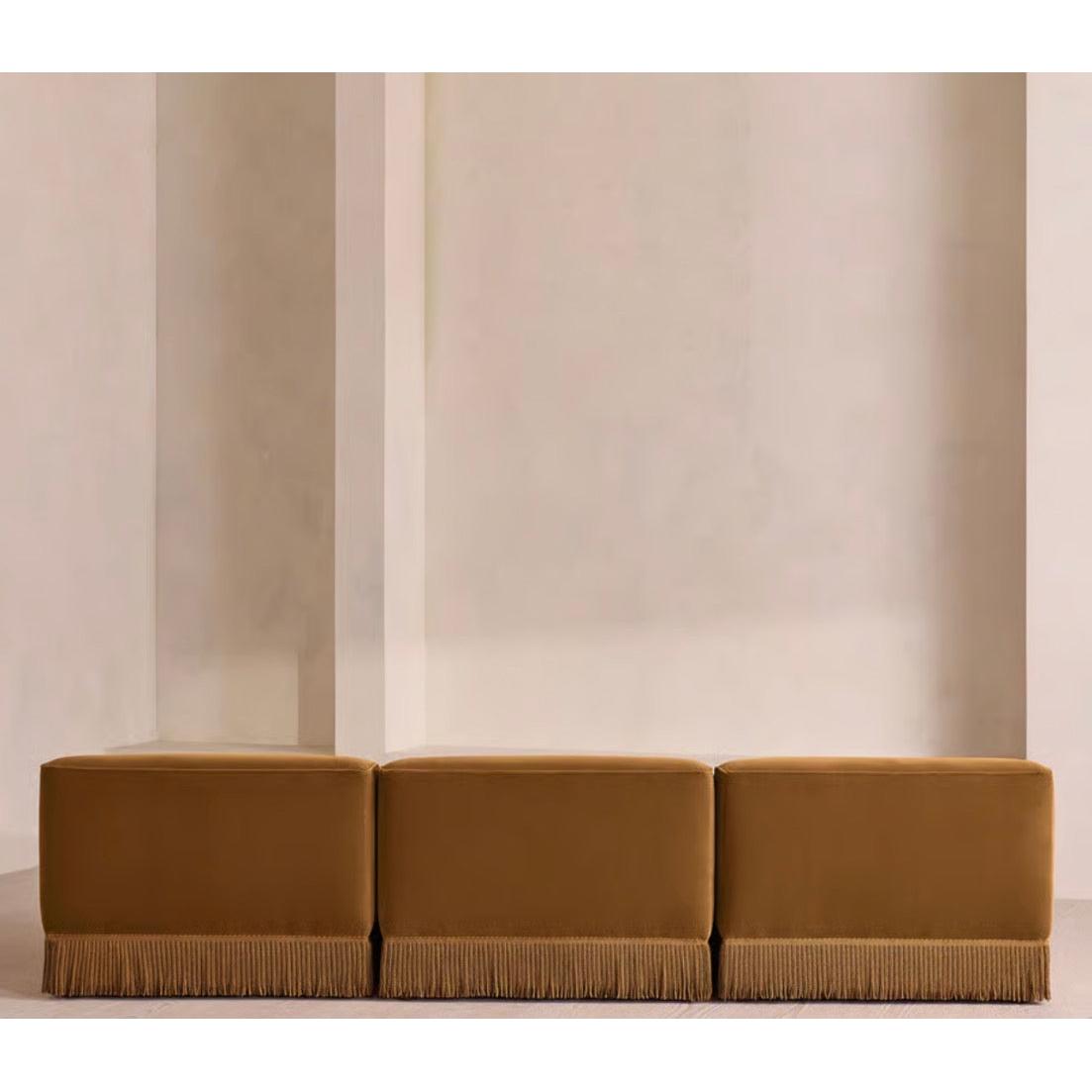 Elena Püsküllü Modüler Kadife Koltuk