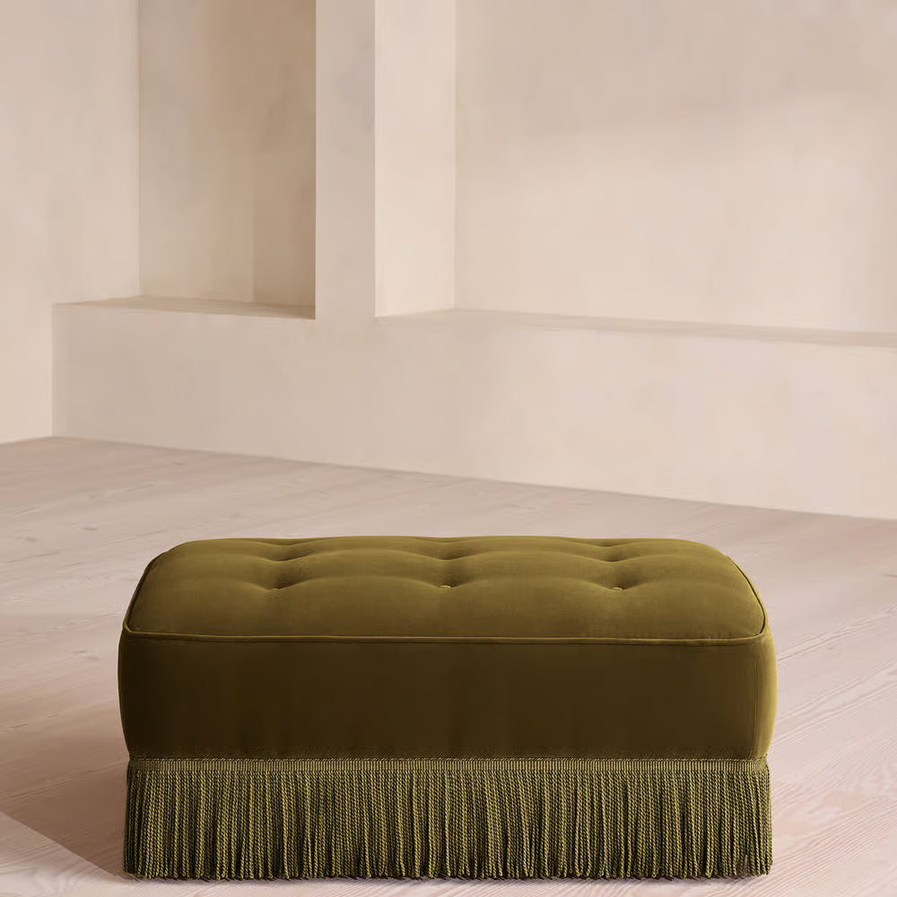 Elena Püskülü Puf