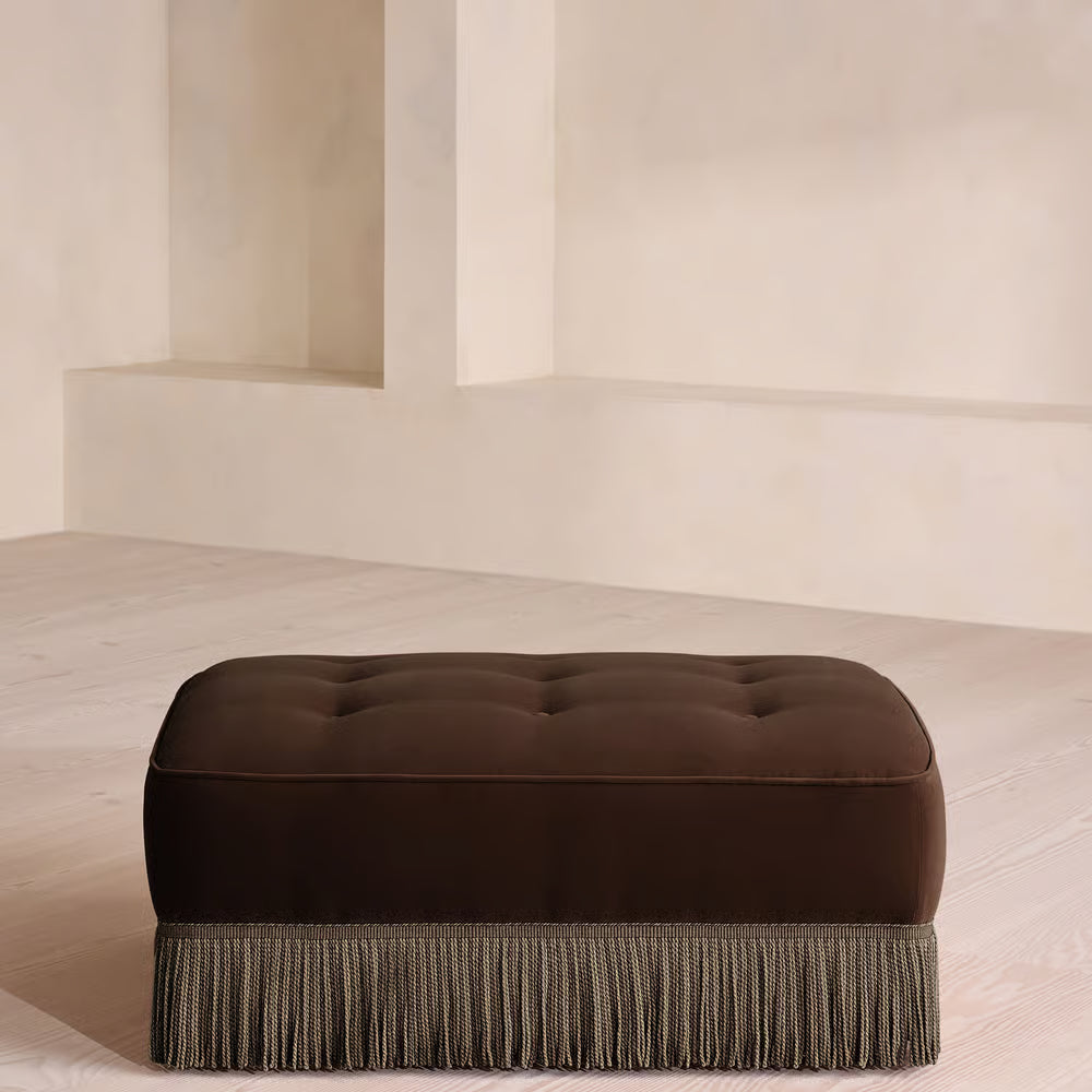 Elena Püskülü Puf