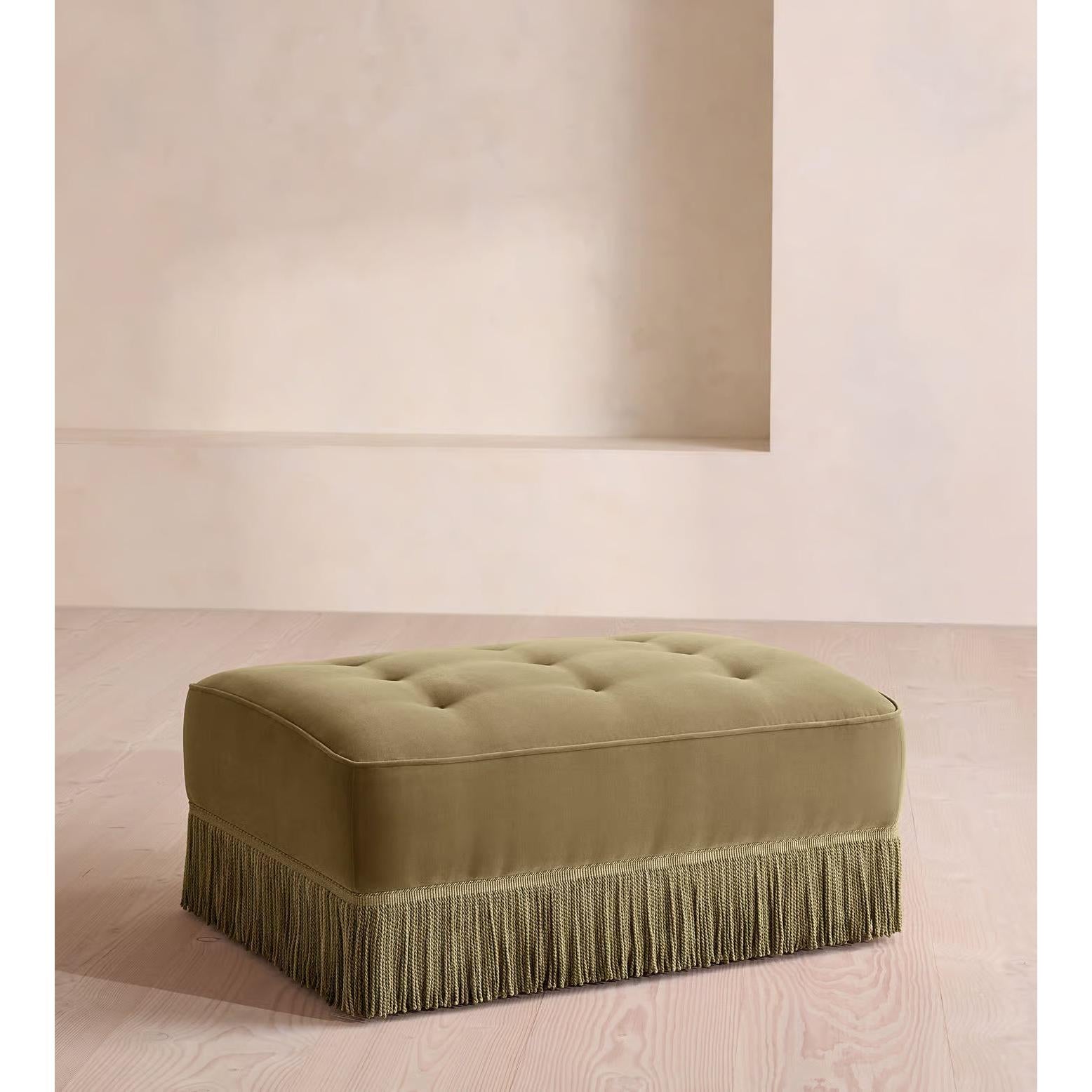 Elena Püskülü Puf