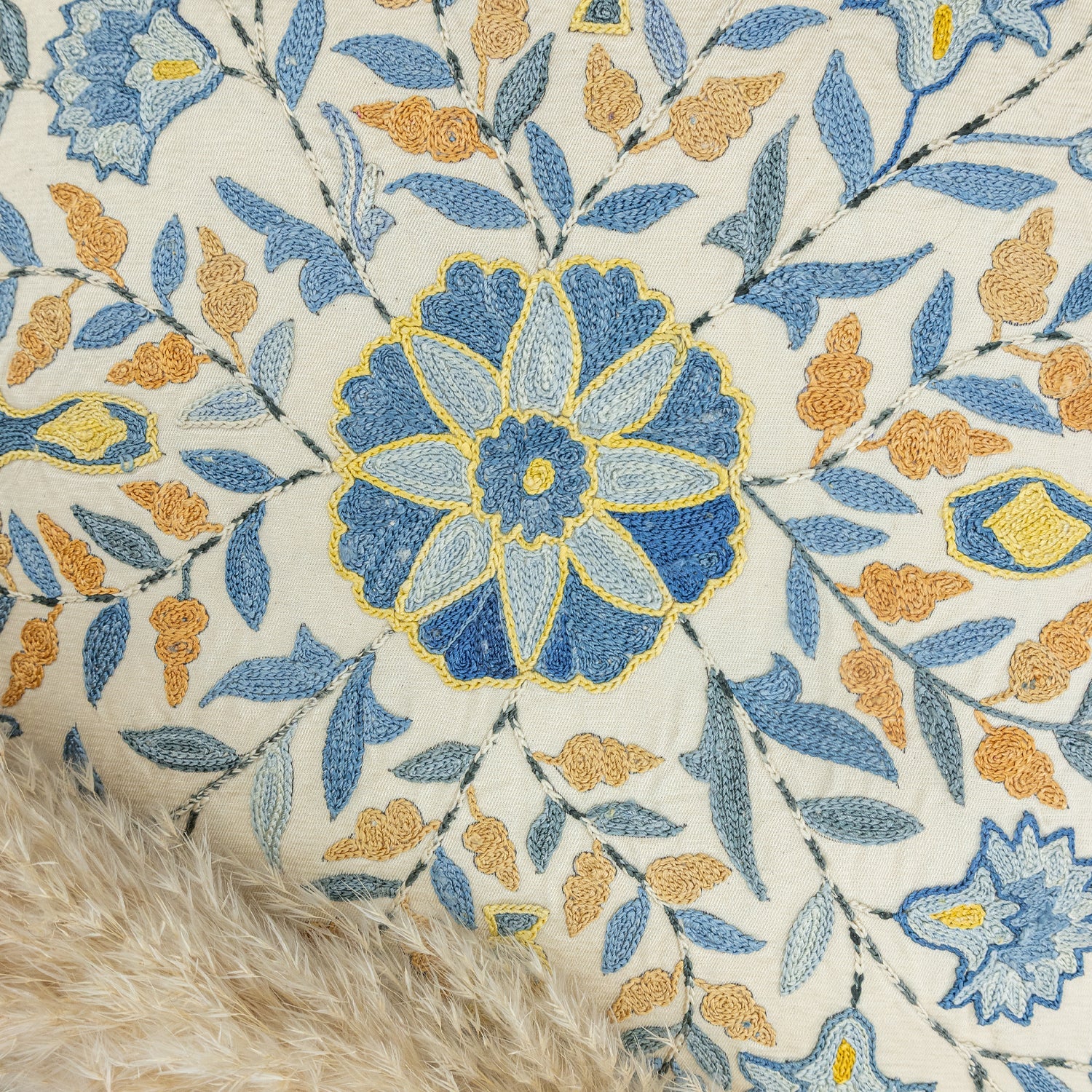 Erguvan Çiçek Desenli İpek Kırlent 50x50 cm-Yastık & Kırlent-Soho Antiq-NowShopFun