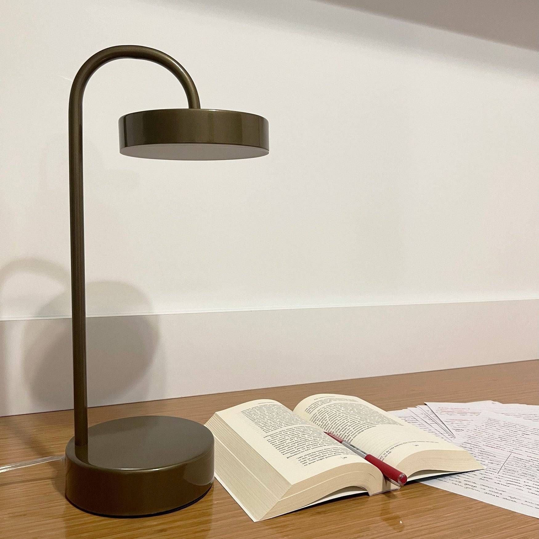 Ermando Led Masa Lambası